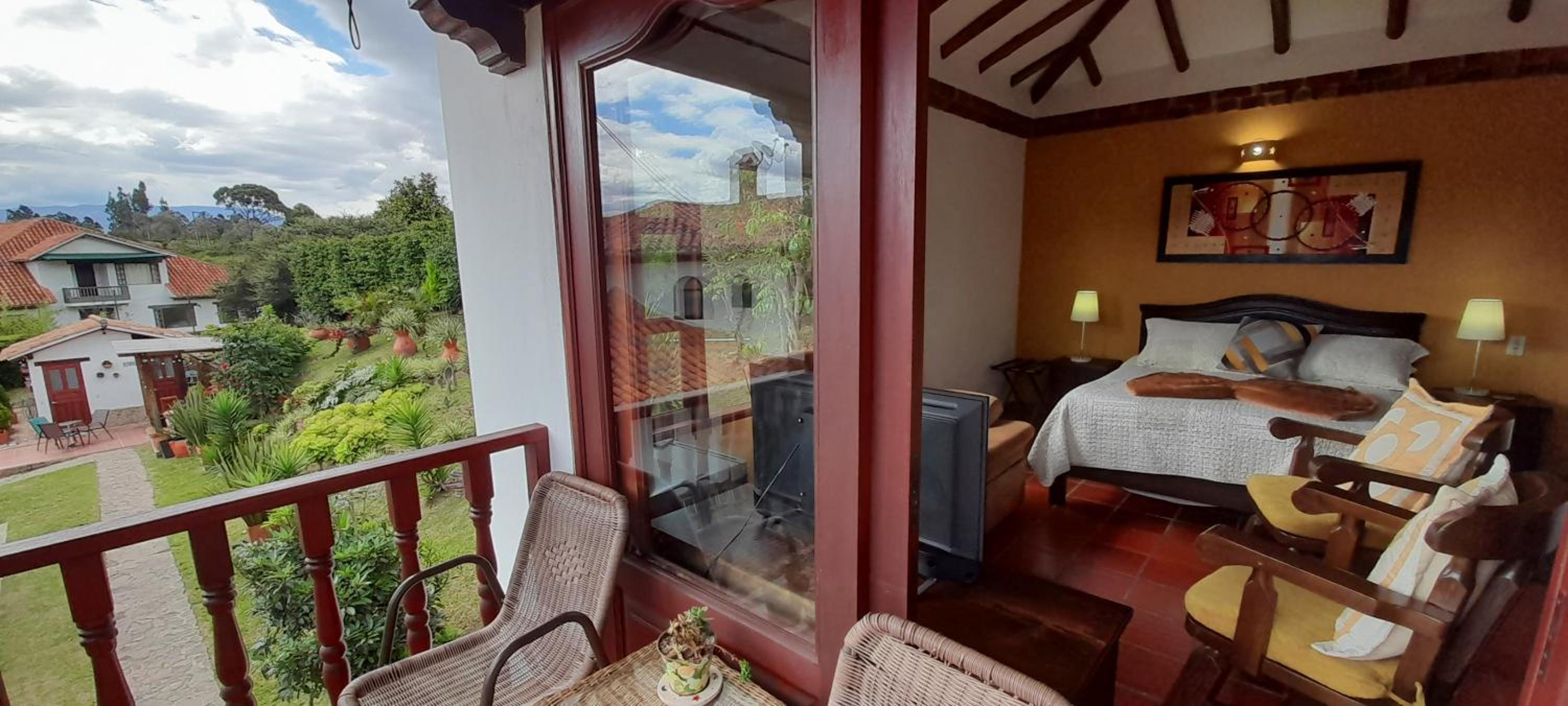 Double Room with Balcony photo 3