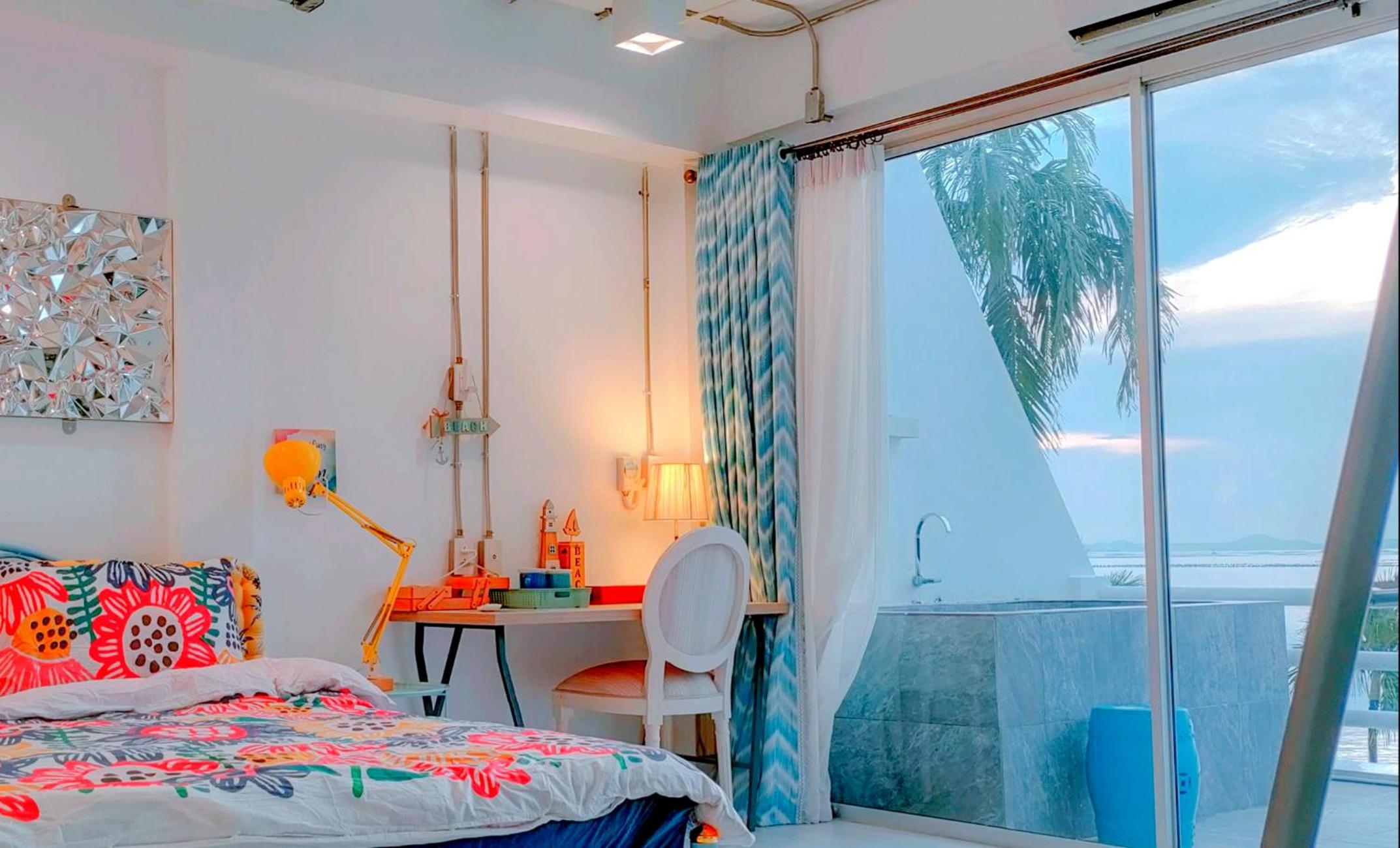Deluxe Double Room with Balcony and Sea View photo 1