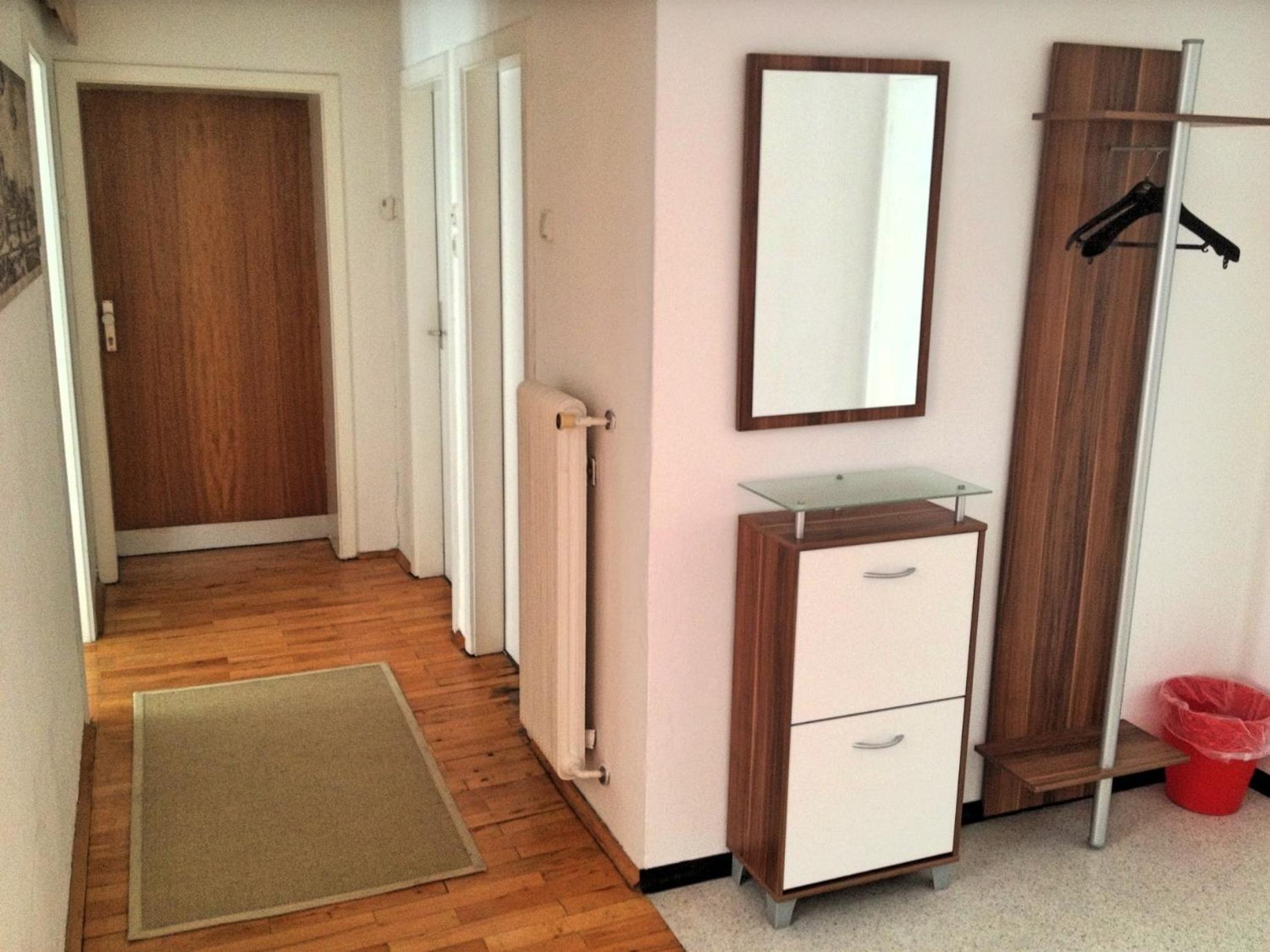 One-Bedroom Apartment with Balcony - Photo 7