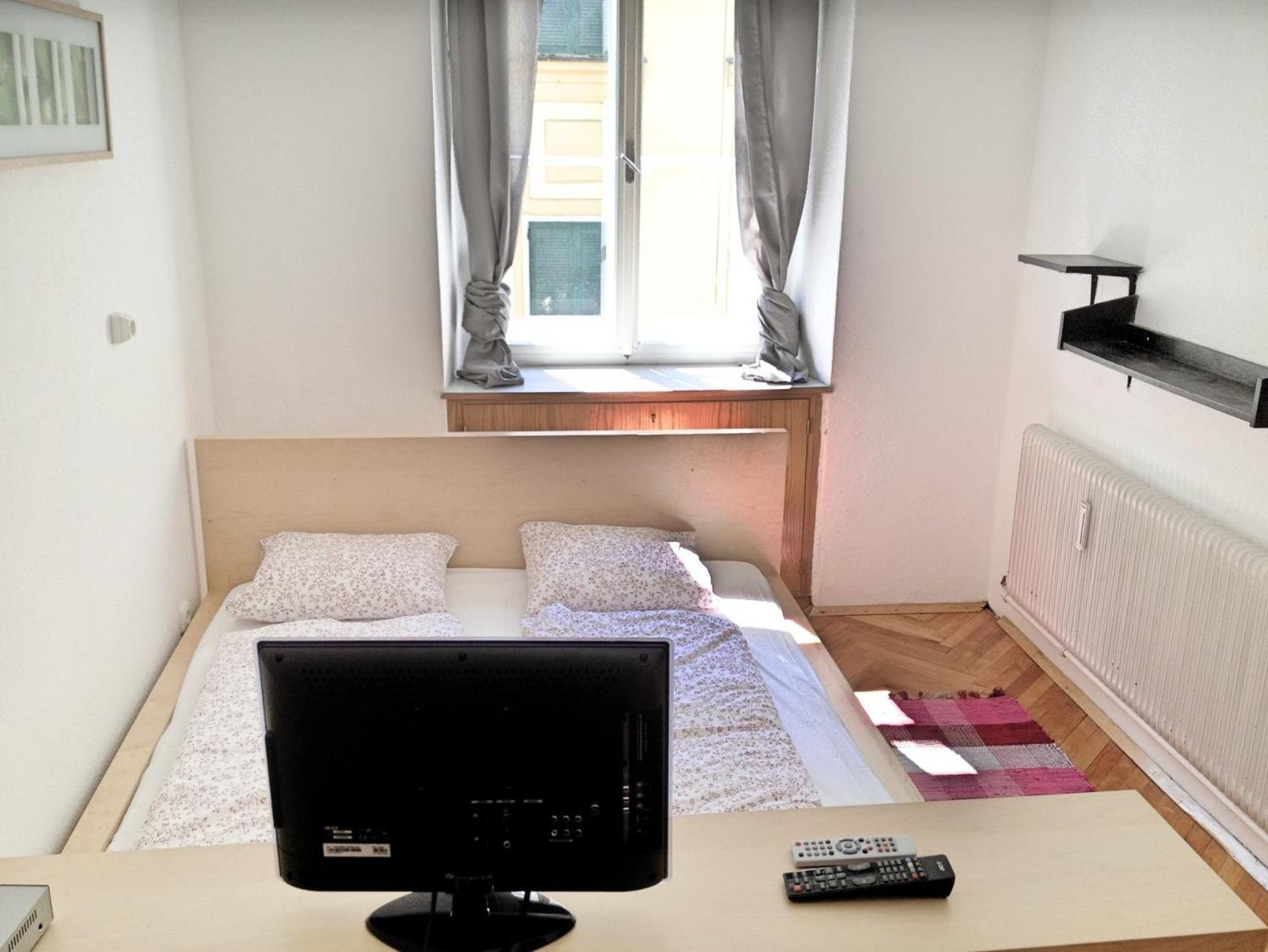 One-Bedroom Apartment with Balcony - Photo 11