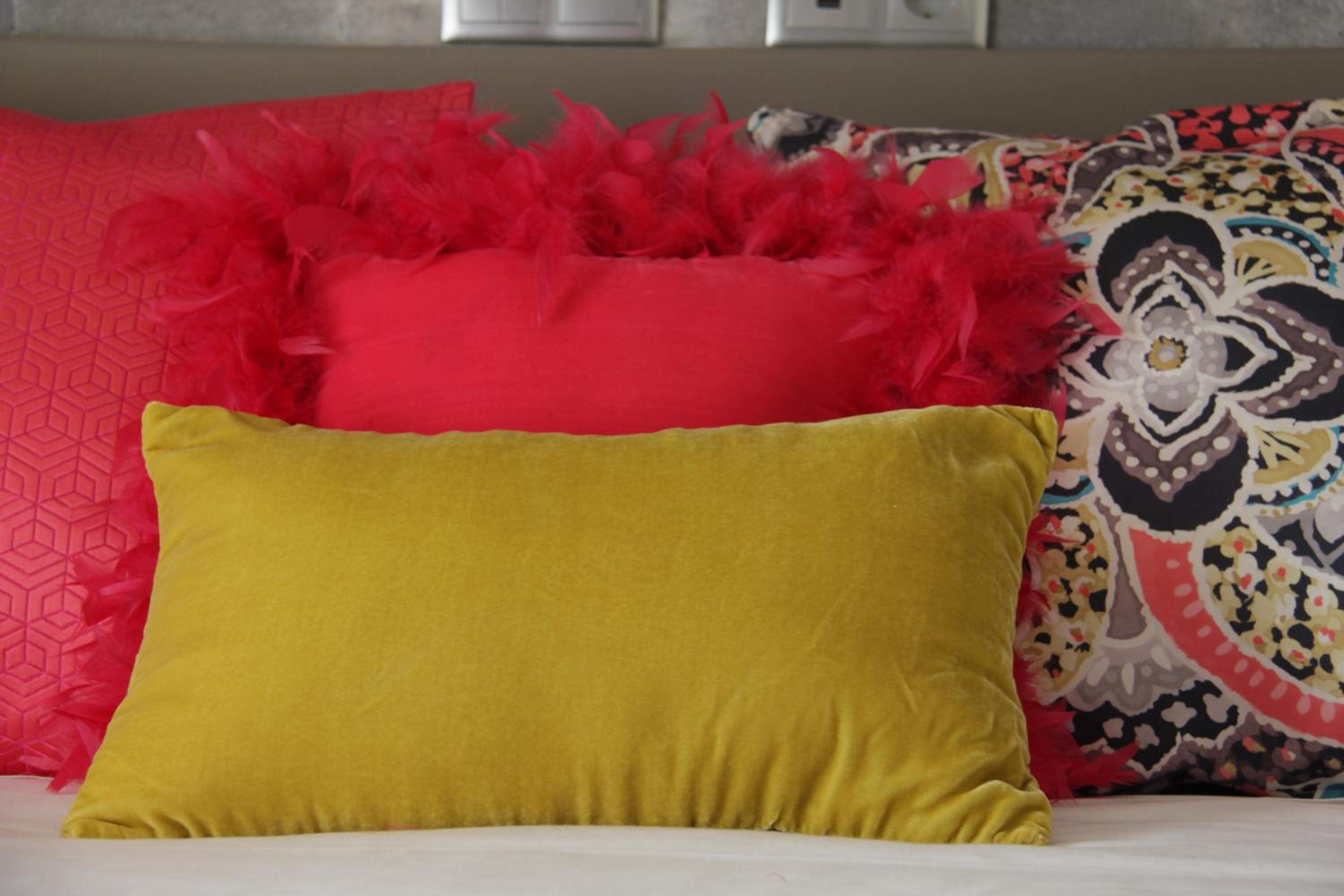 Charm Double Room with Balcony - Photo 5