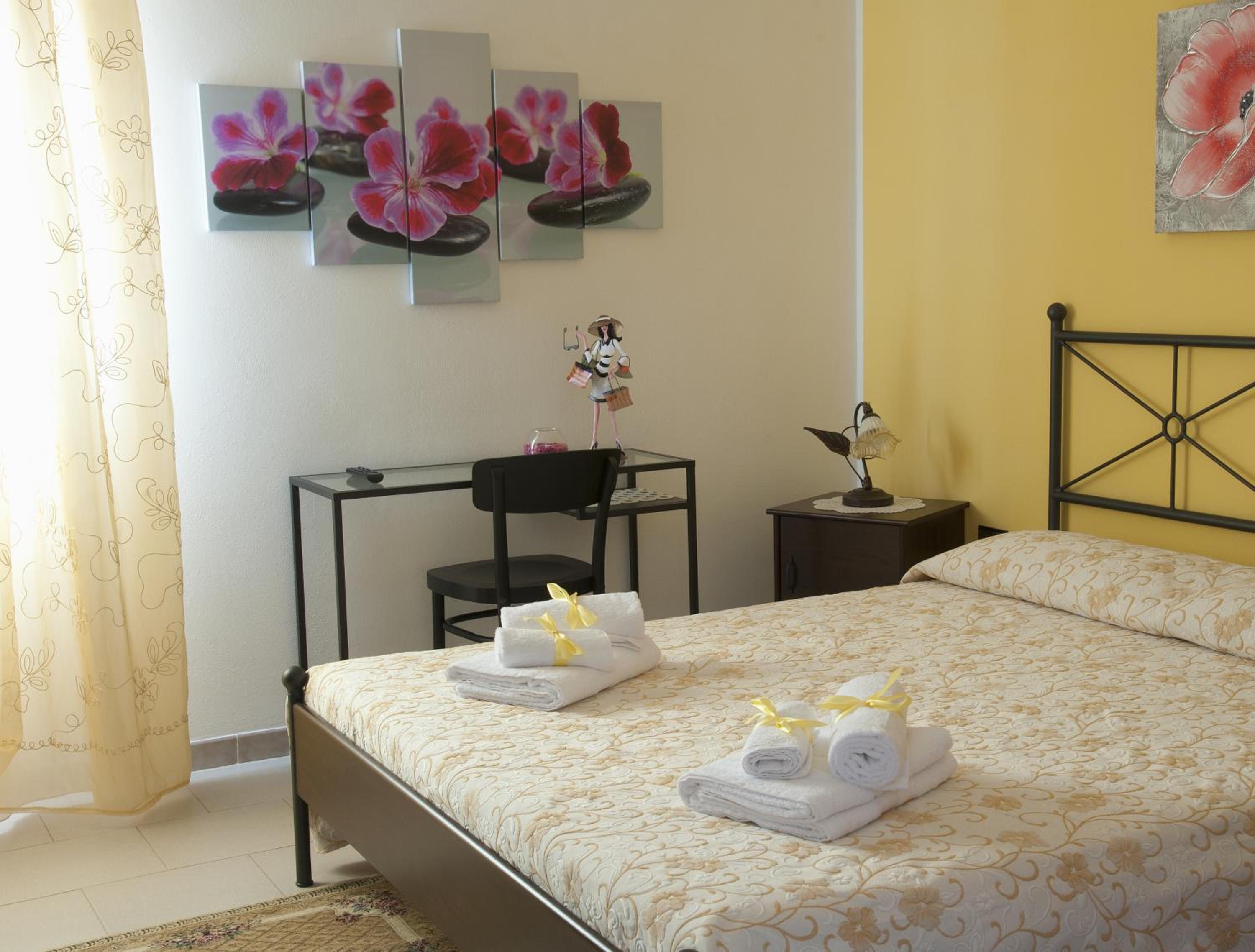Double Room with Private Bathroom photo 2