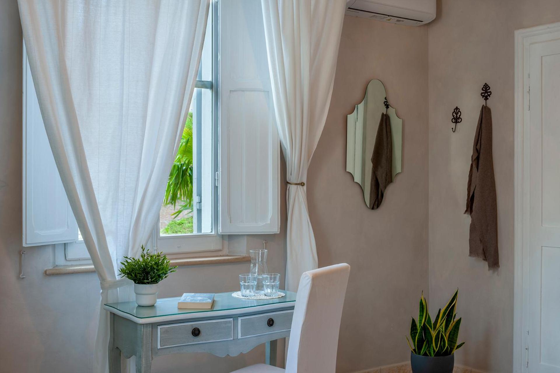 Triple Room with Private External Bathroom photo 3