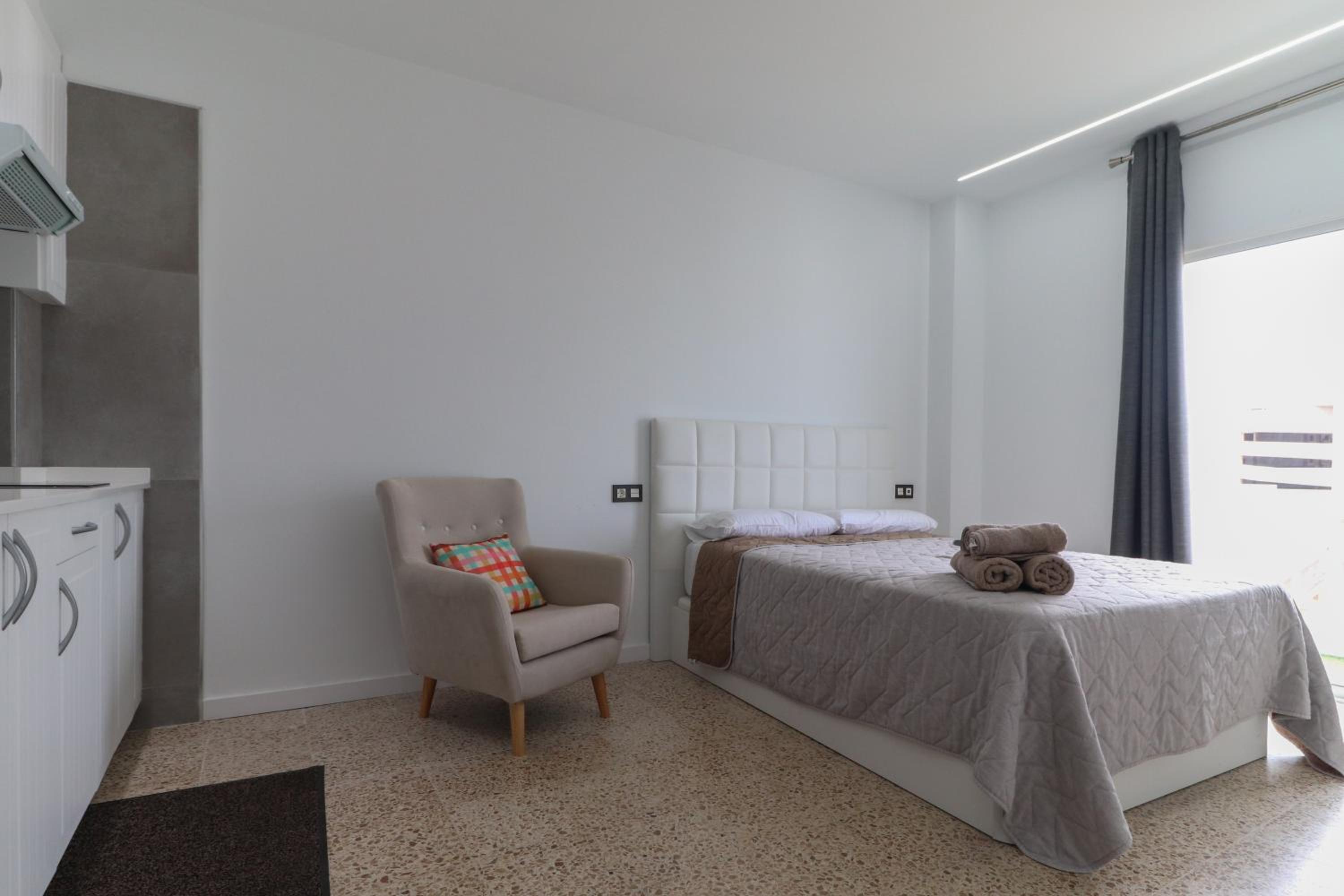 Apartamento con Balcón