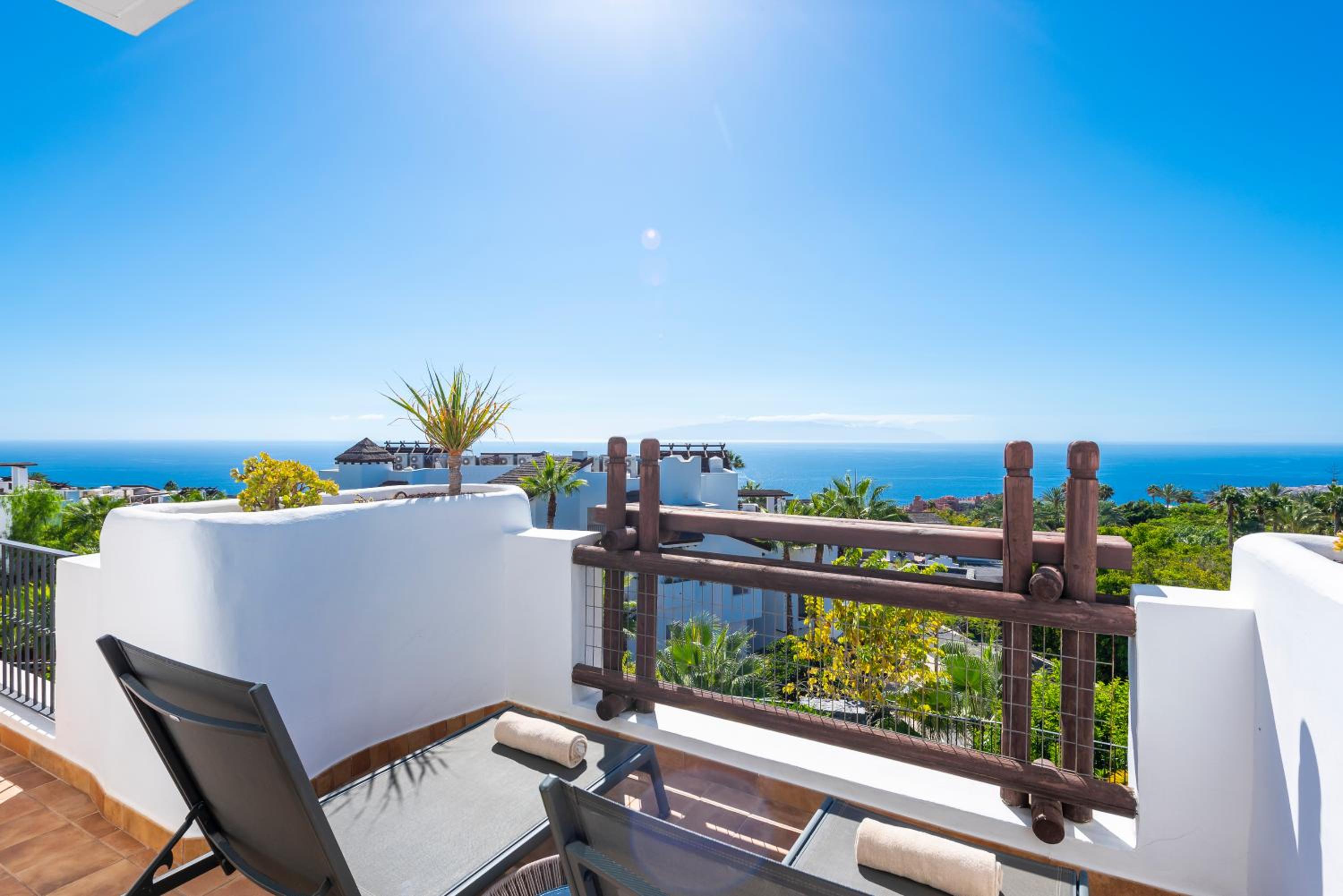 One-Bedroom Suite with Partial Sea View