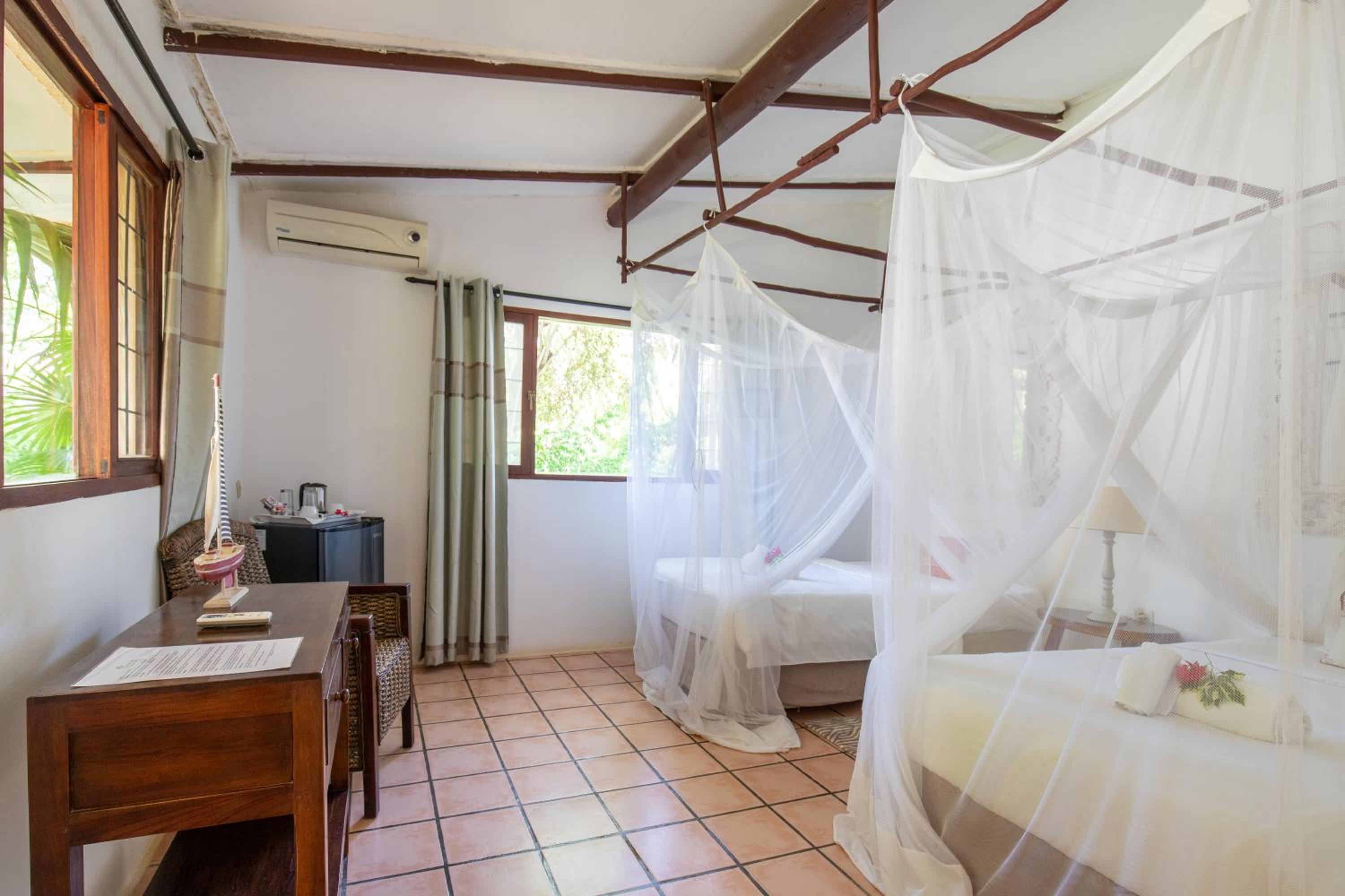 Standard Twin Room with Garden View photo 2