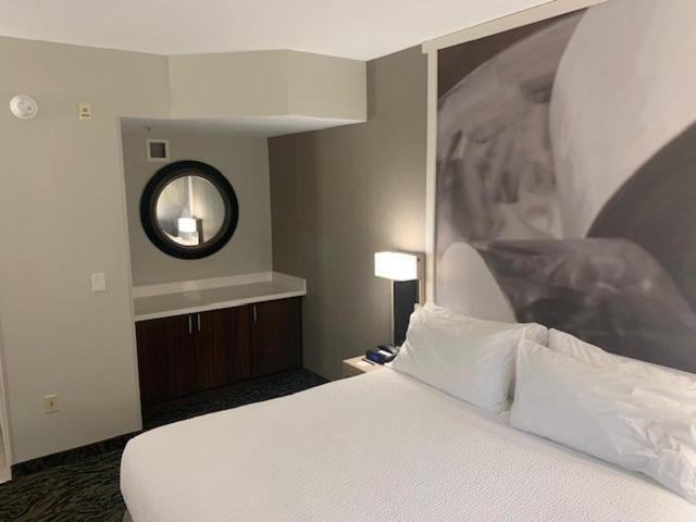Larger Guest room, 1 King photo 1