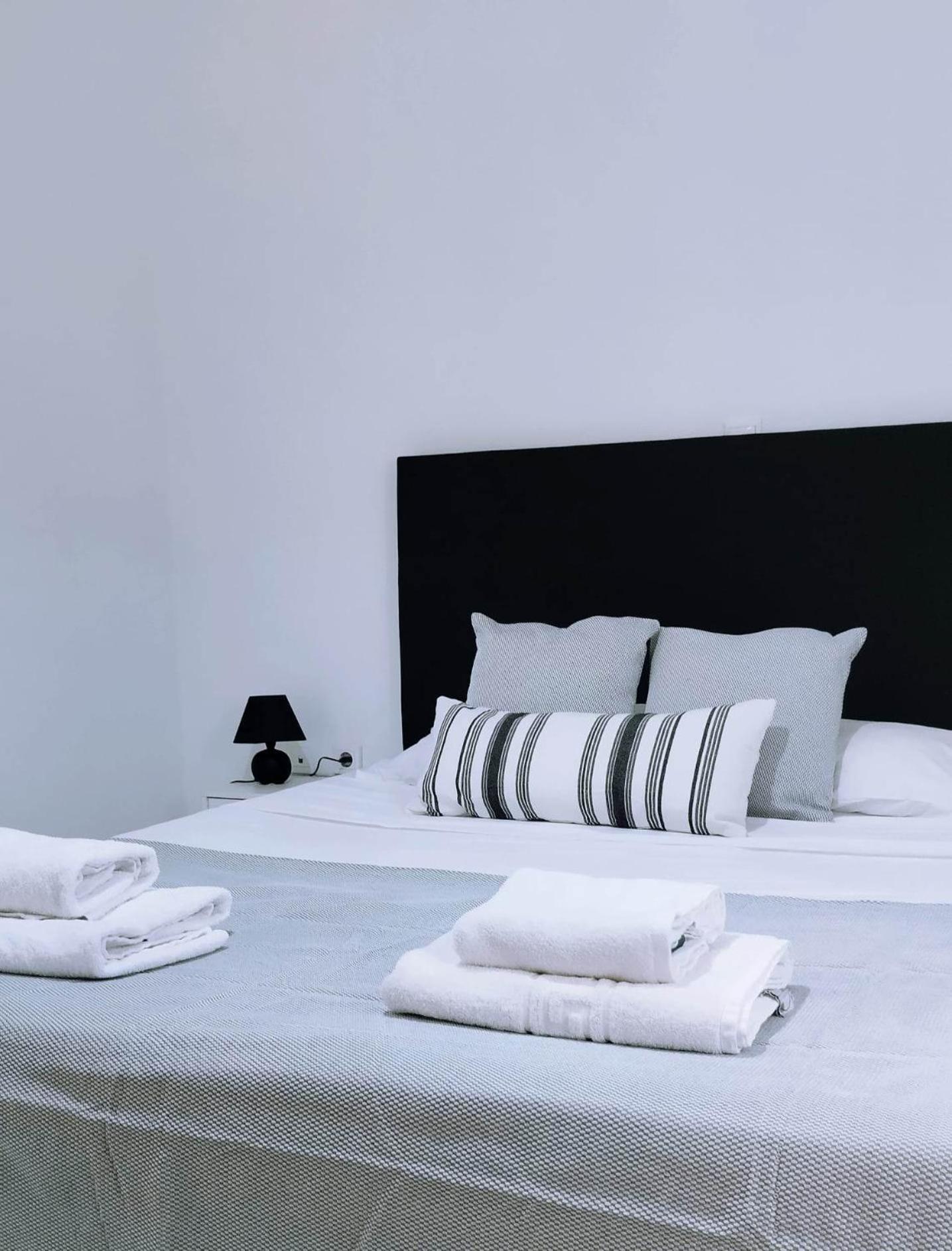 Two-Bedroom Apartment - Photo 7