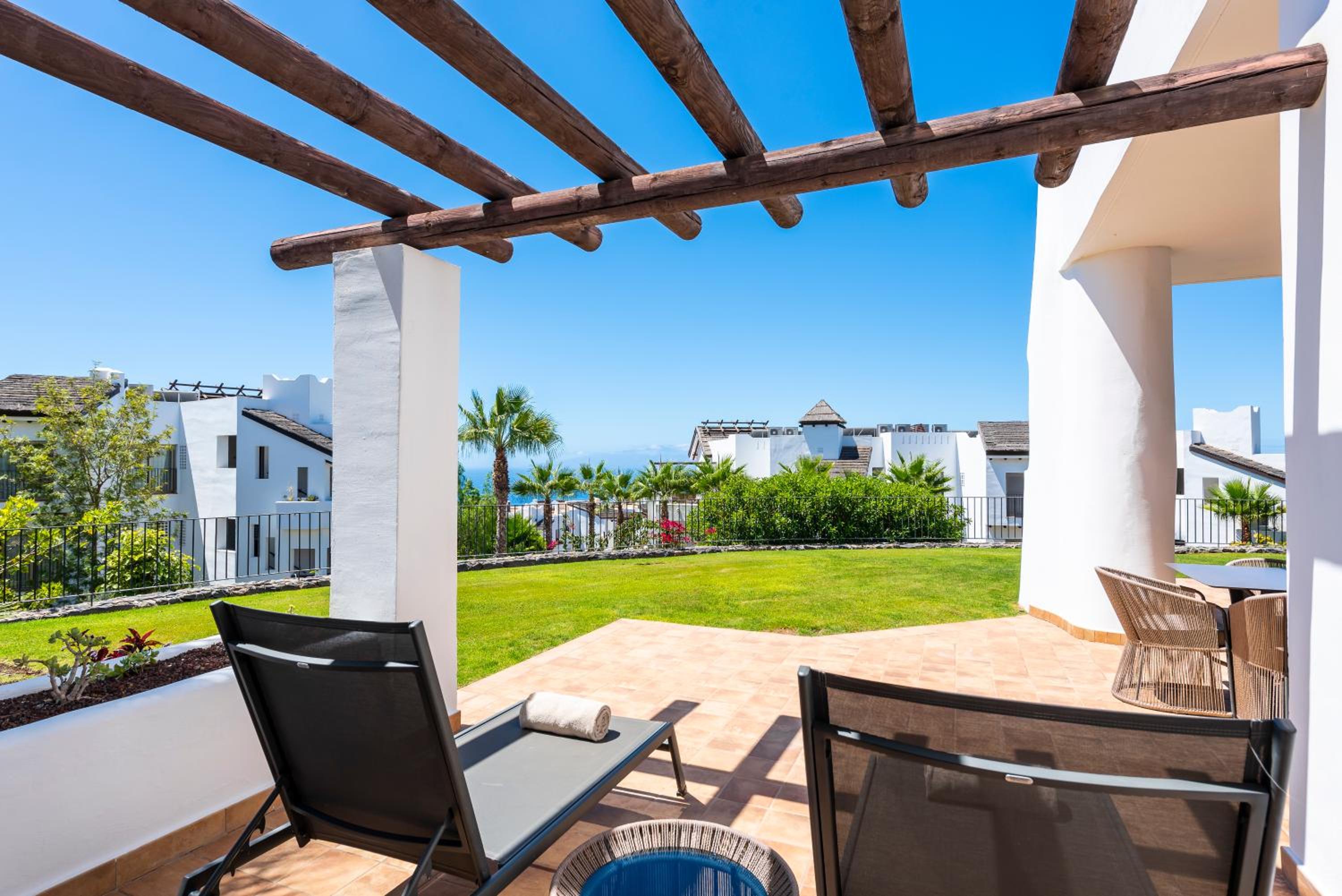 Two-Bedroom Suite with Jacuzzi and Partial Sea View