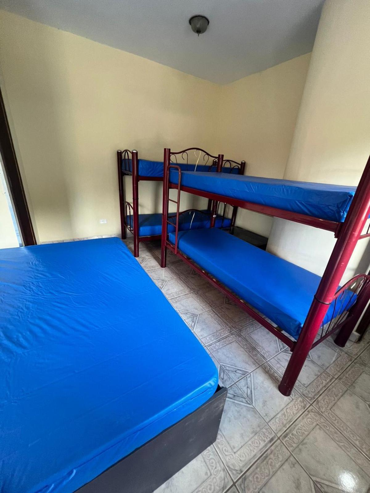 Four-Bedroom House photo 1