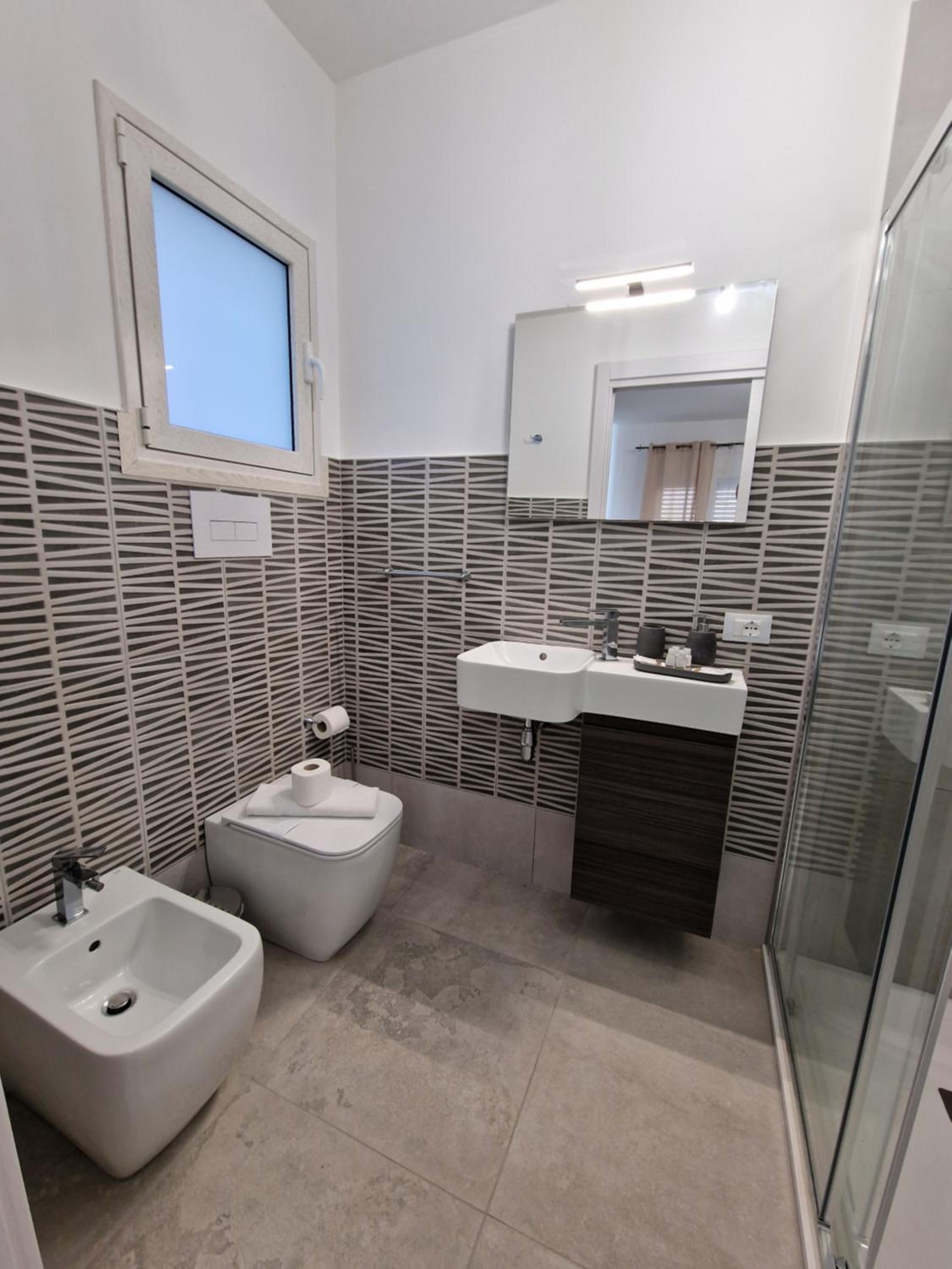 Large Double Room photo 3