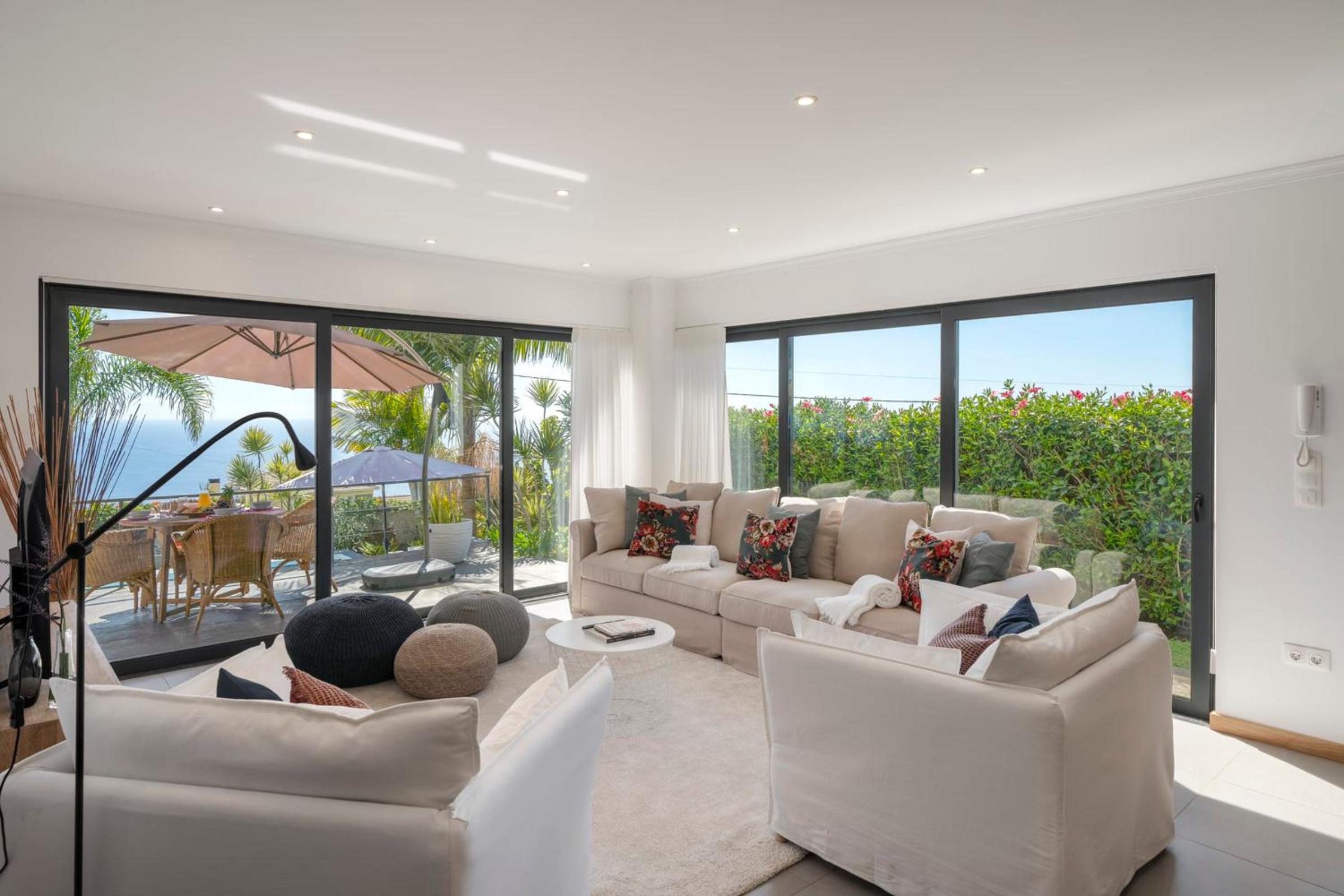 Villa photo 1
