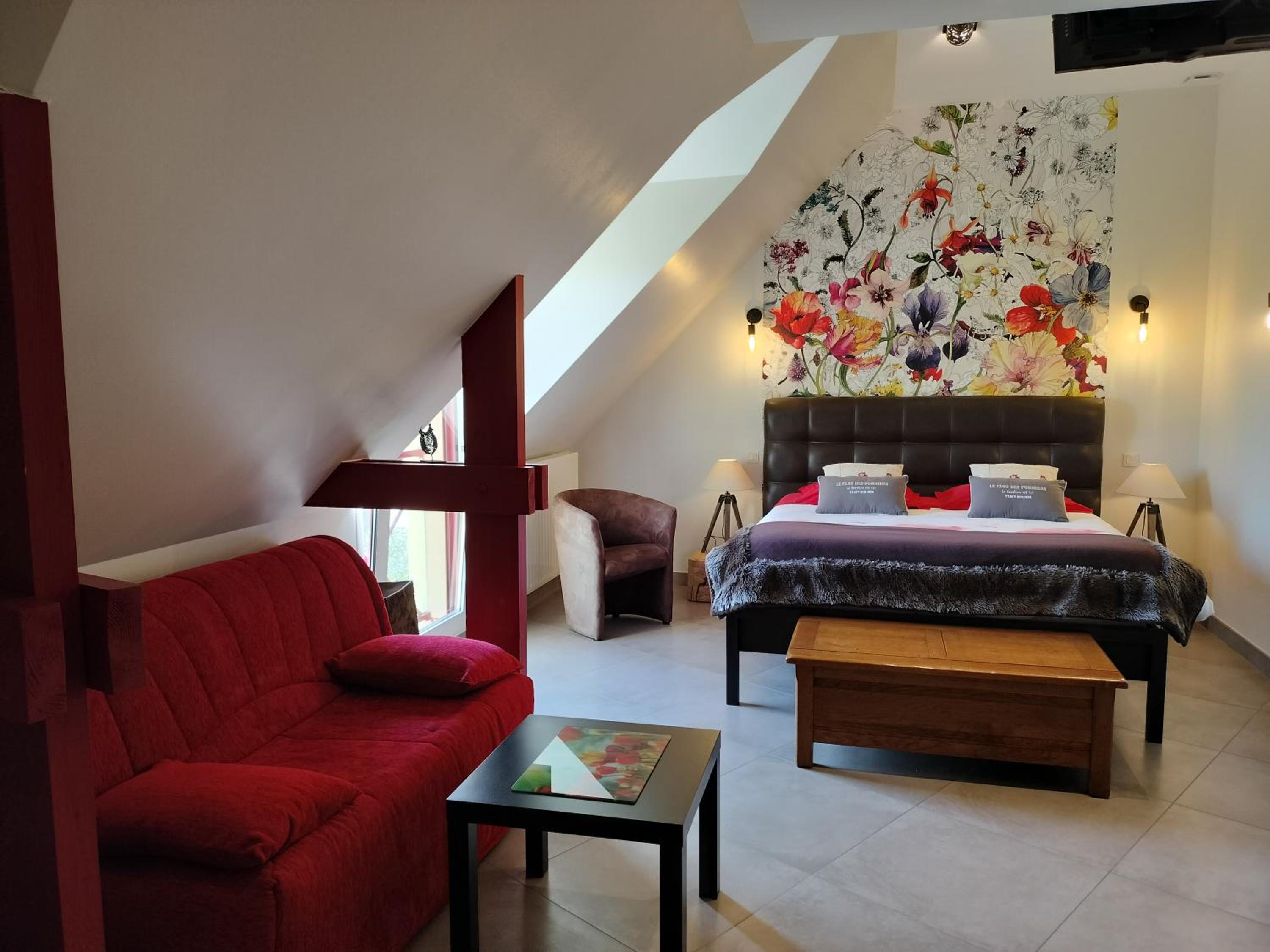 Standard Double Room - Photo 16