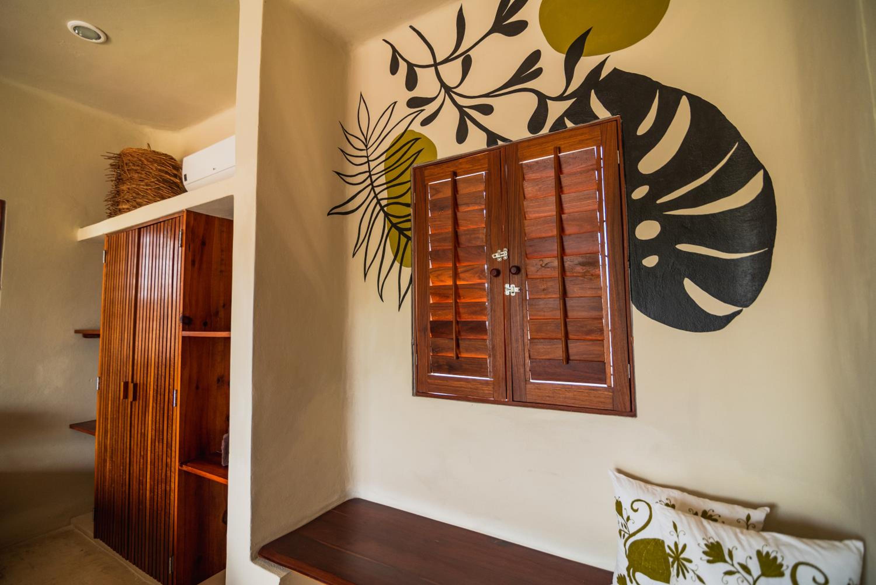 King Room with Balcony photo 2