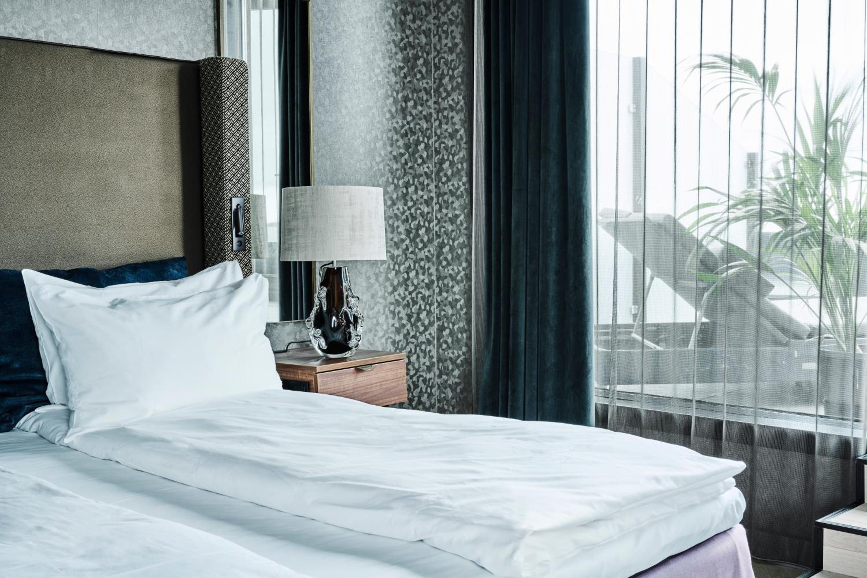 Premium Room with Ocean View - Photo 2