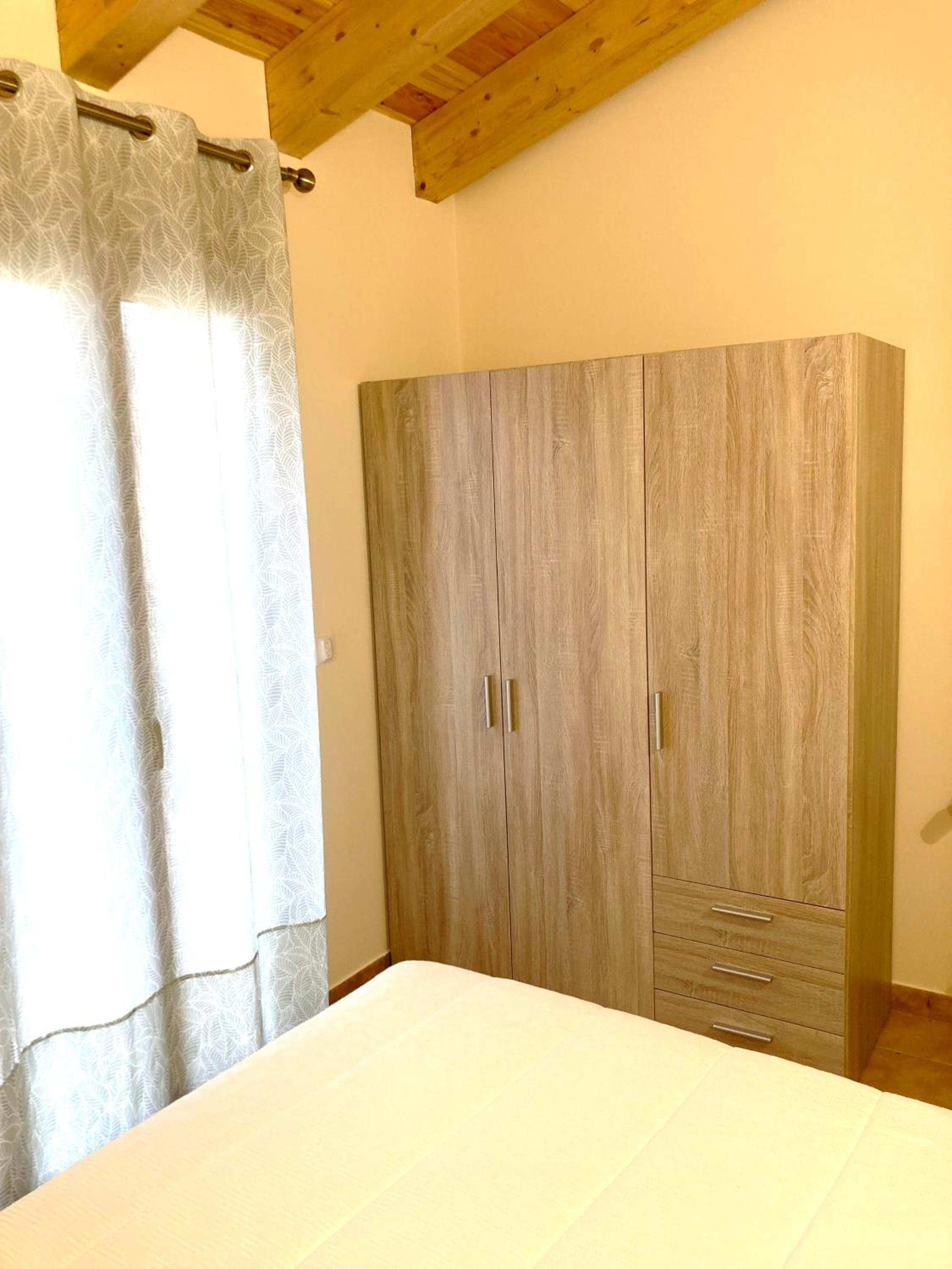 Casa de cuatro habitaciones