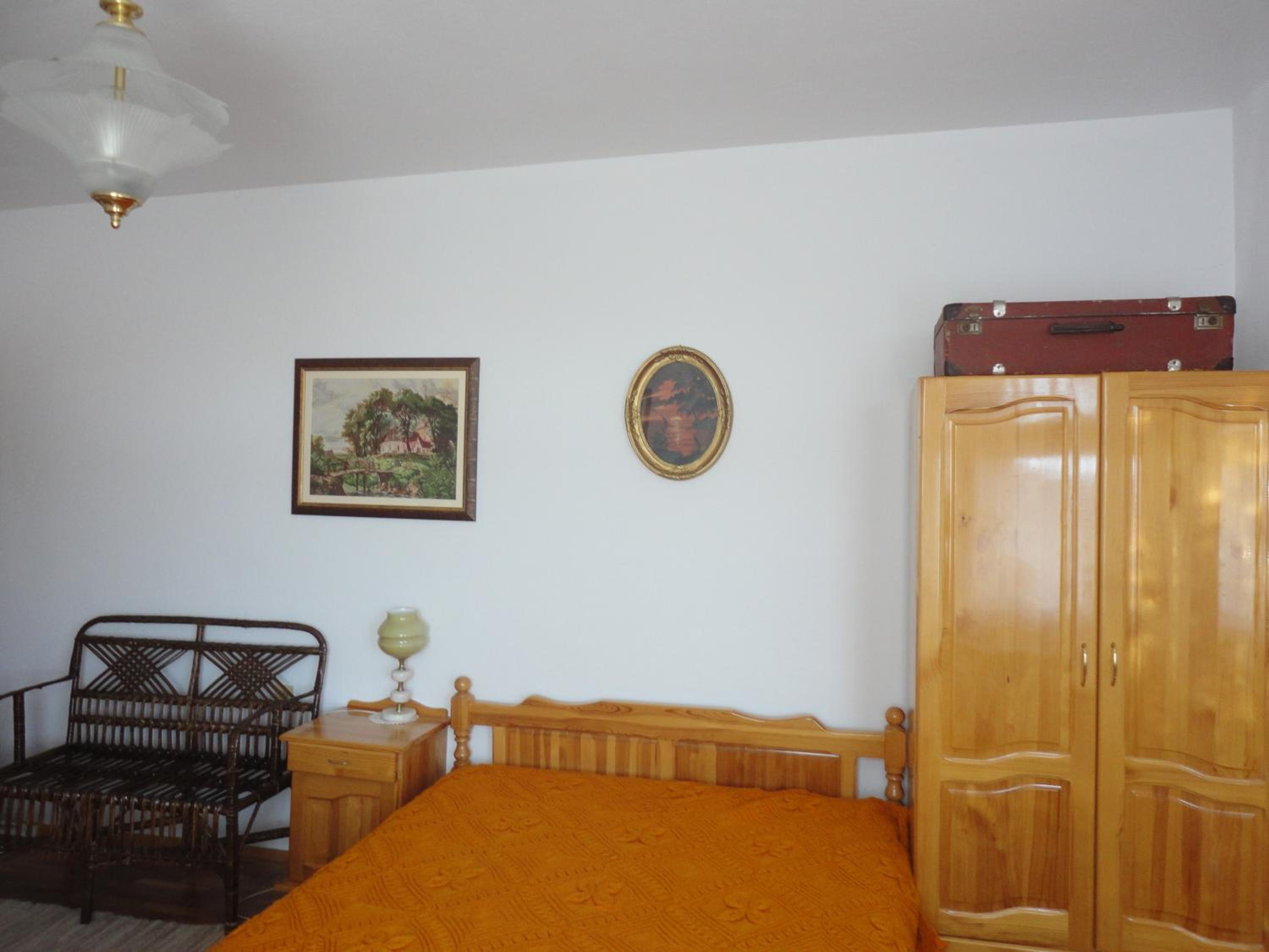 Double or Twin Room with Shared Bathroom photo 1