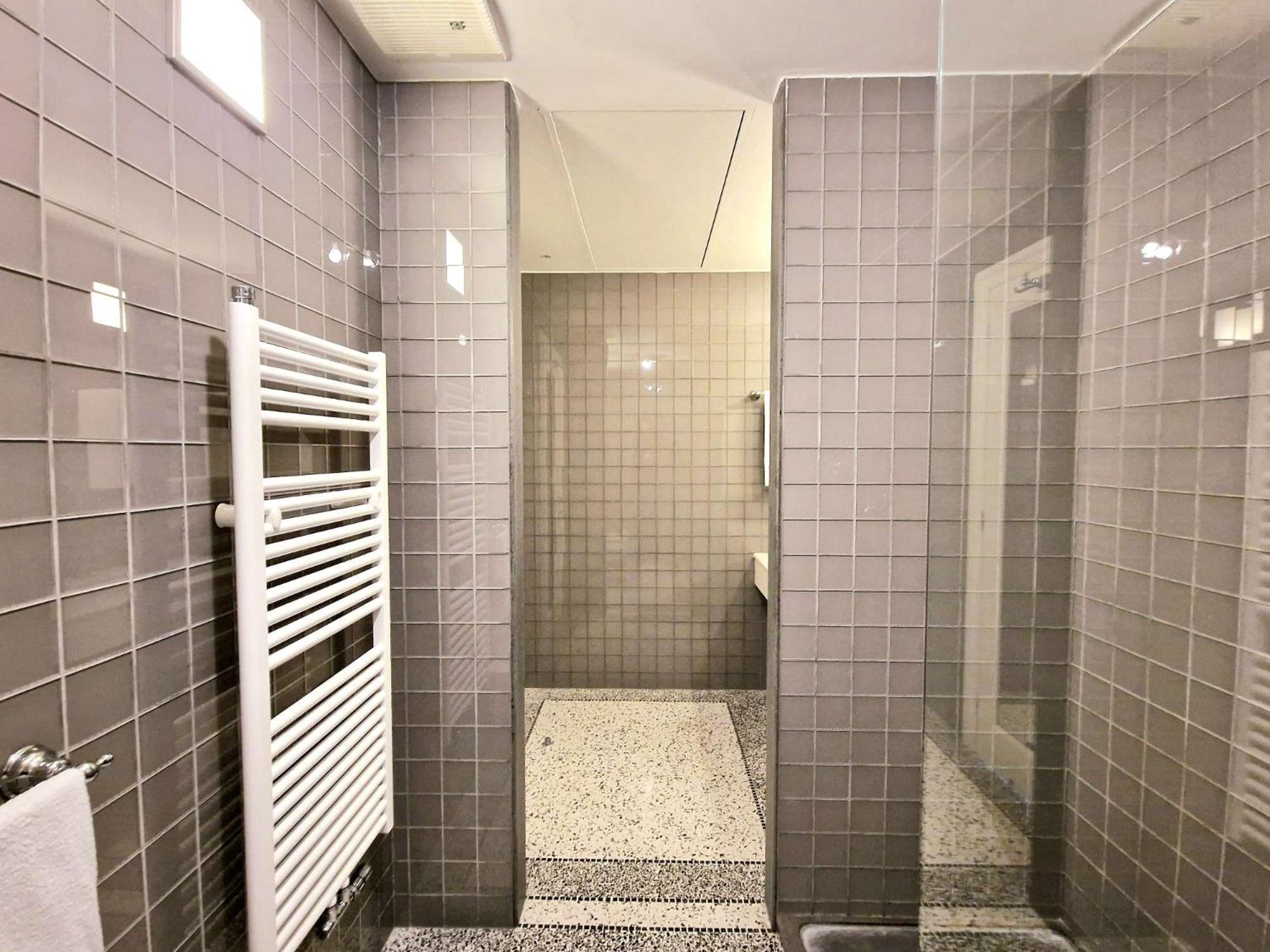 Deluxe Double Room with Side Sea View - Photo 2