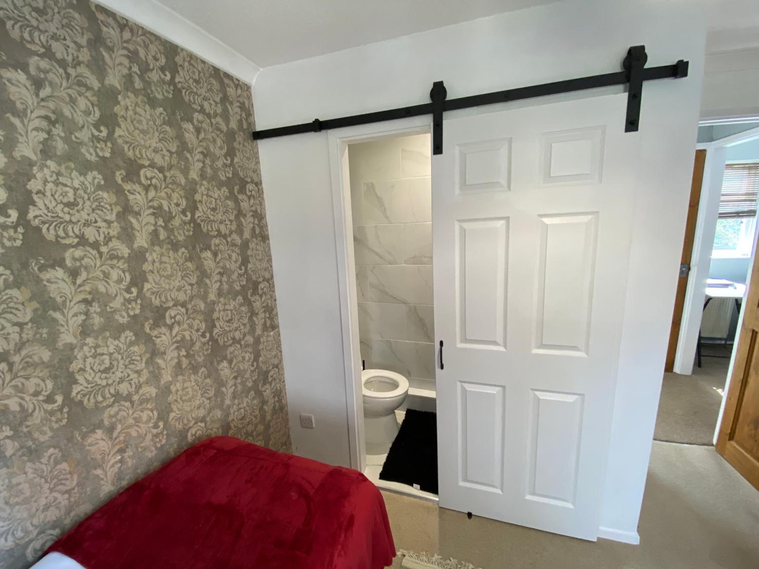 Four-Bedroom House photo 1