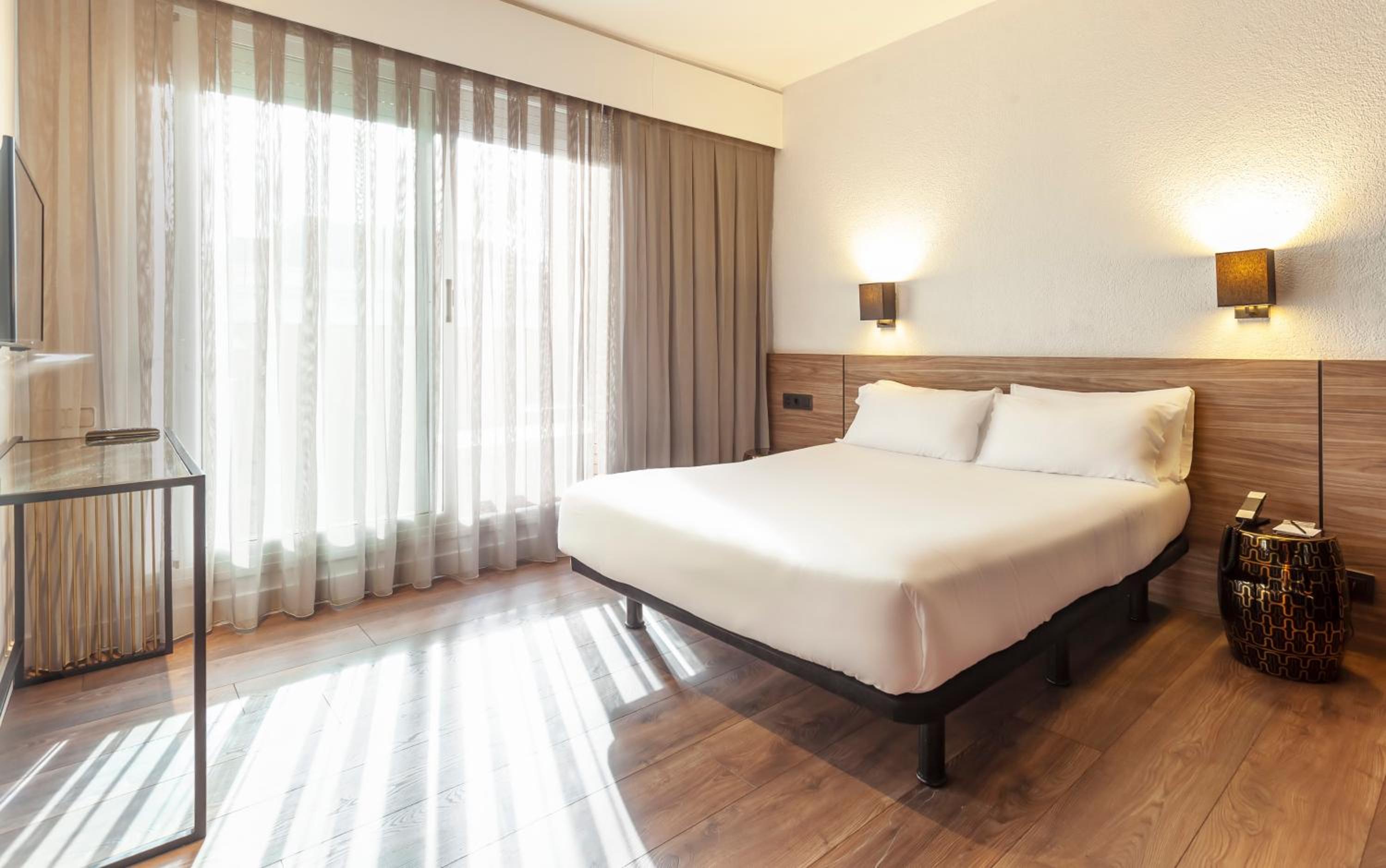 Junior Suite (1-2 Adults)