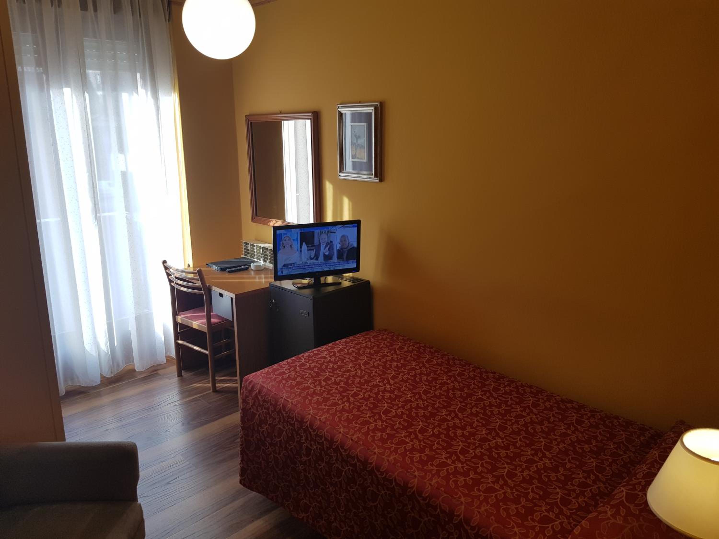 Single Room photo 1