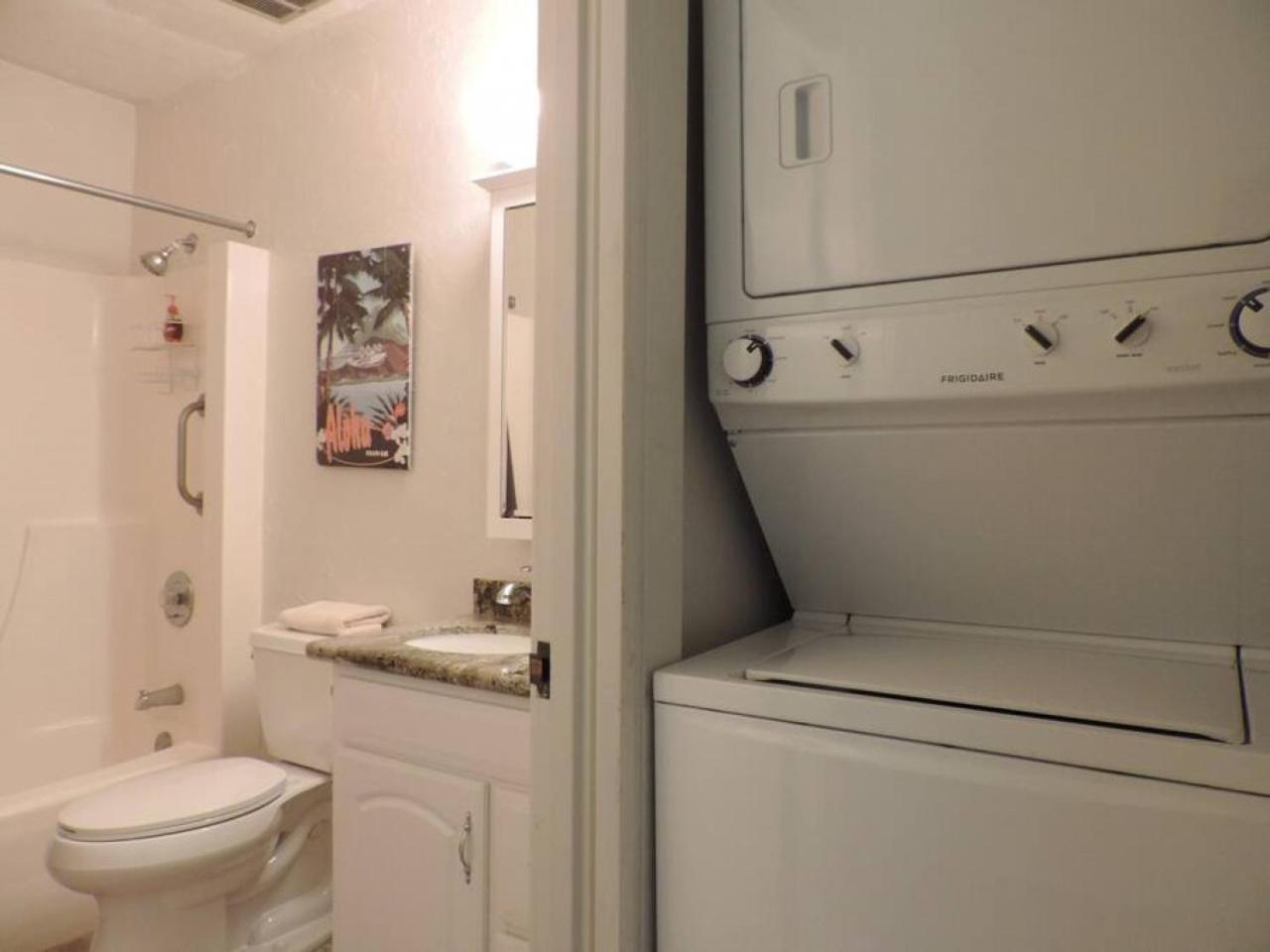 Two-Bedroom House photo 3
