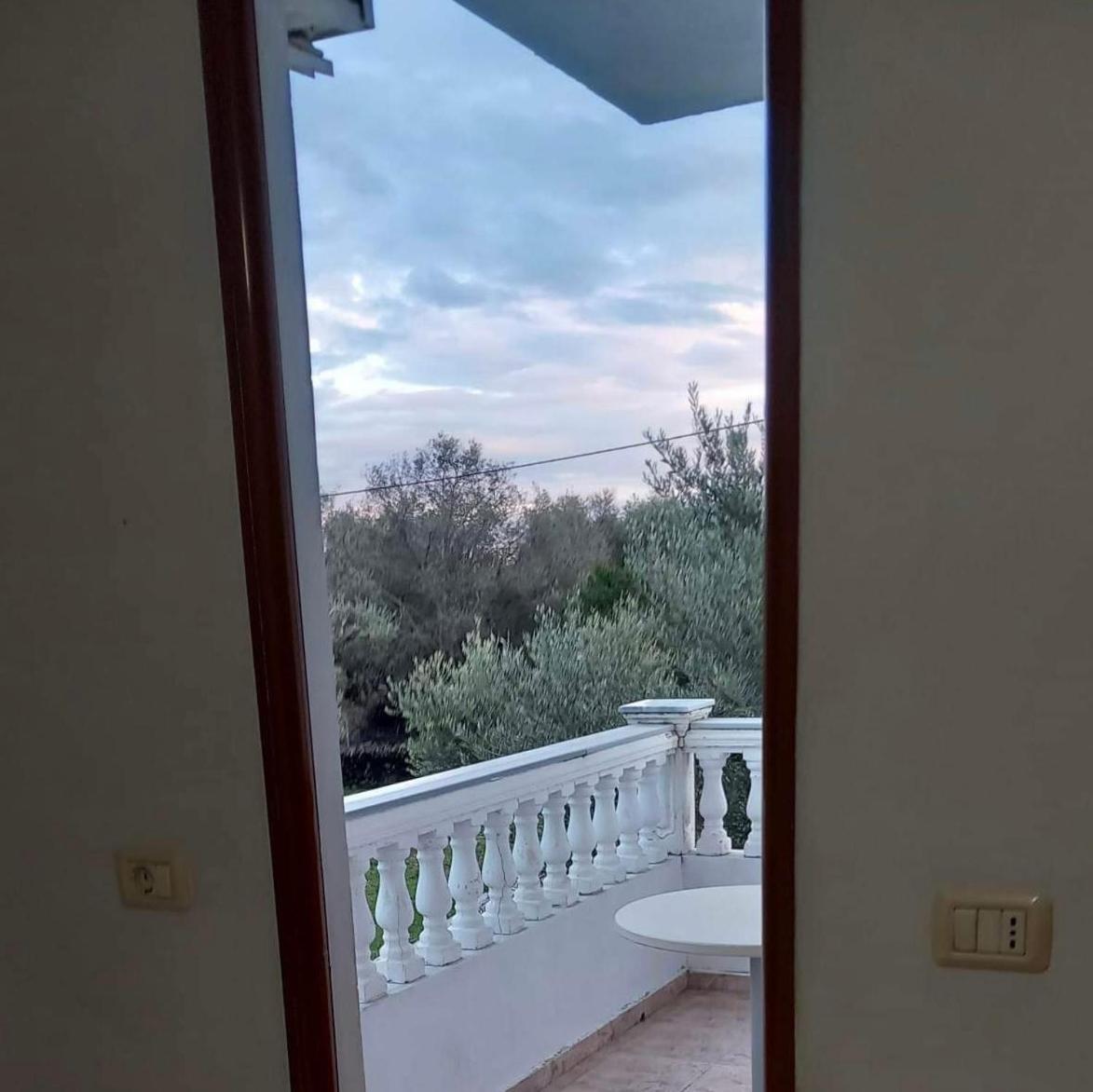 Studio with Balcony photo 3