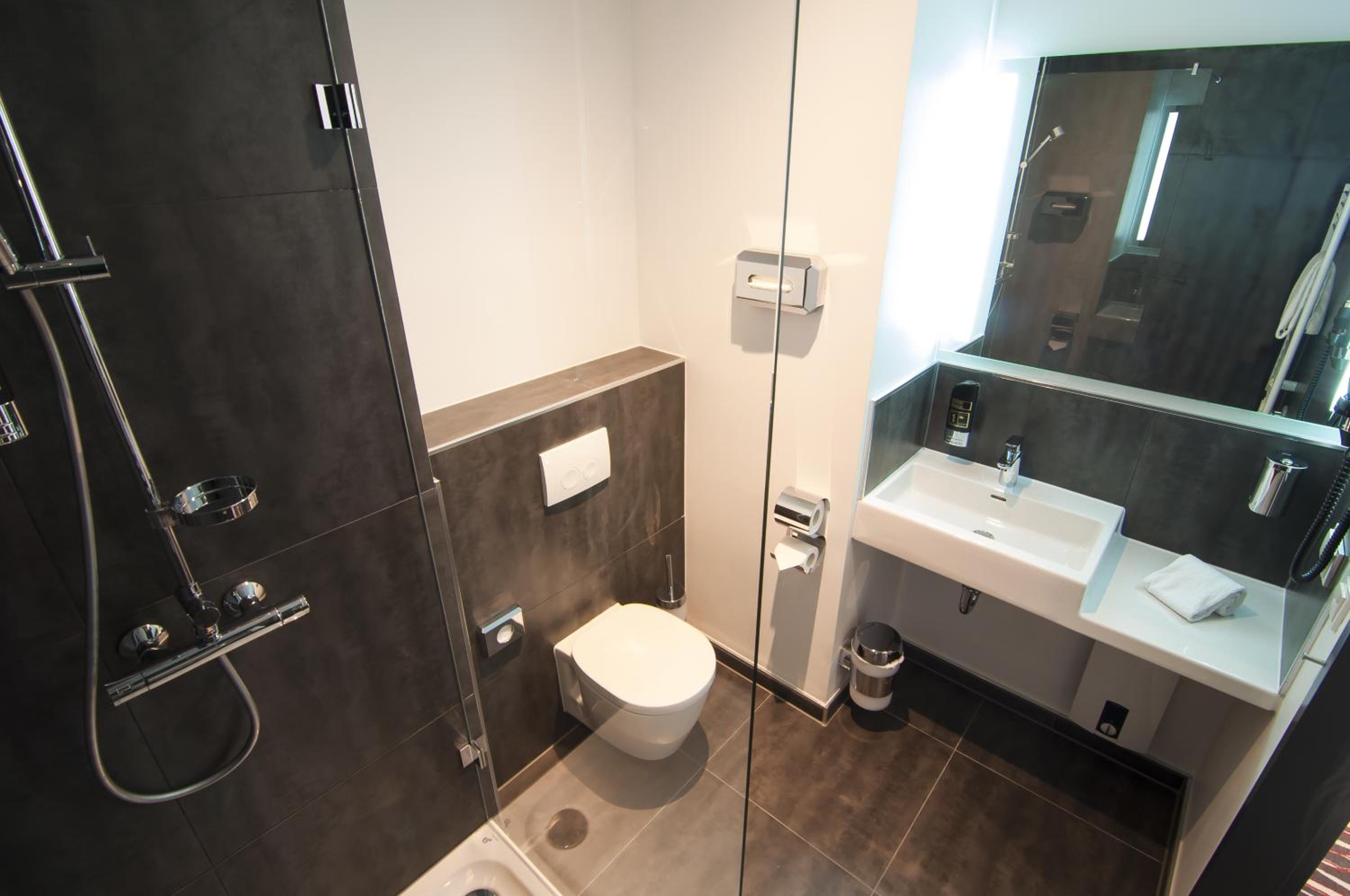 Comfort Triple Room with Air Conditioning photo 3