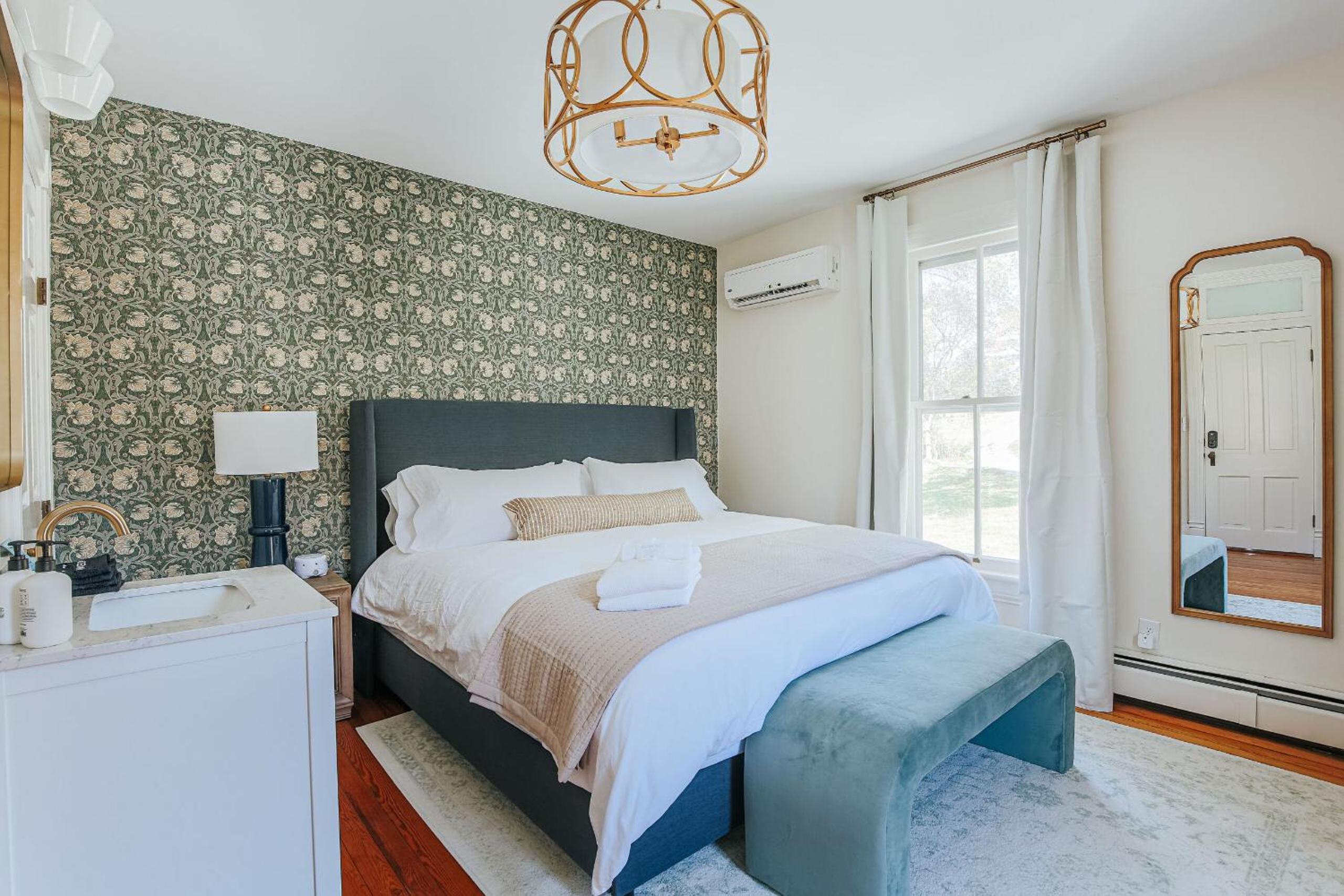 Superior King Room photo 1