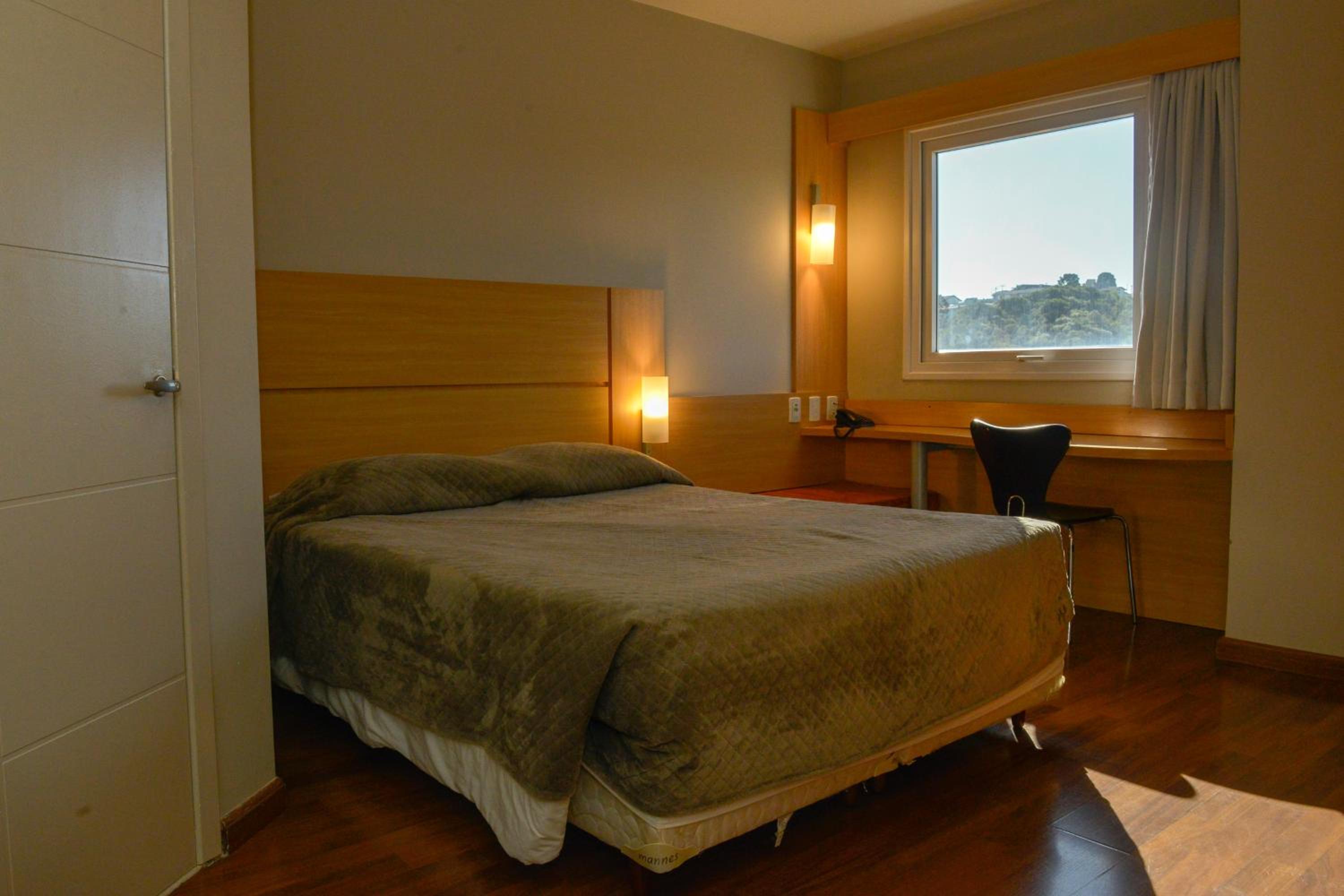 Single Room - Disability Access photo 1
