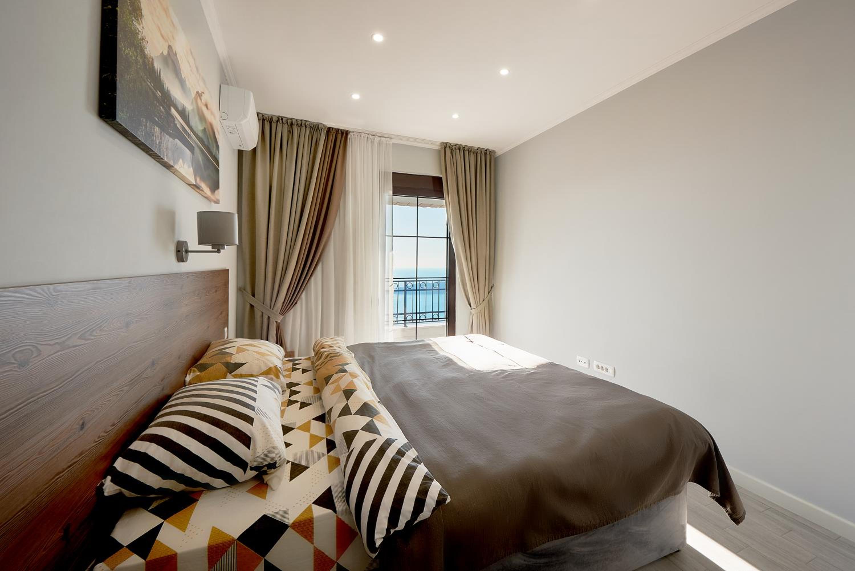 Villa photo 1
