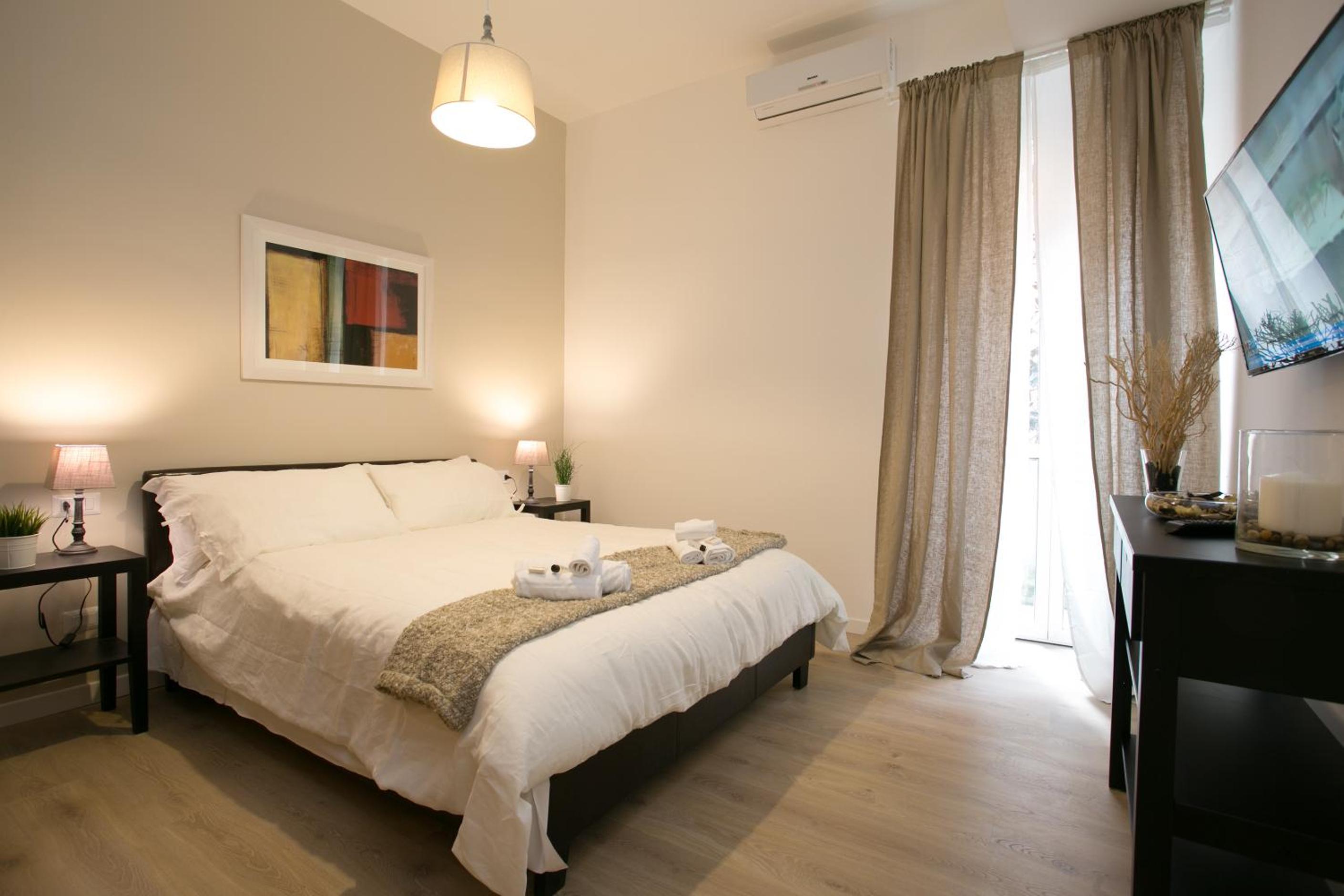 Three-Bedroom Deluxe Apartment