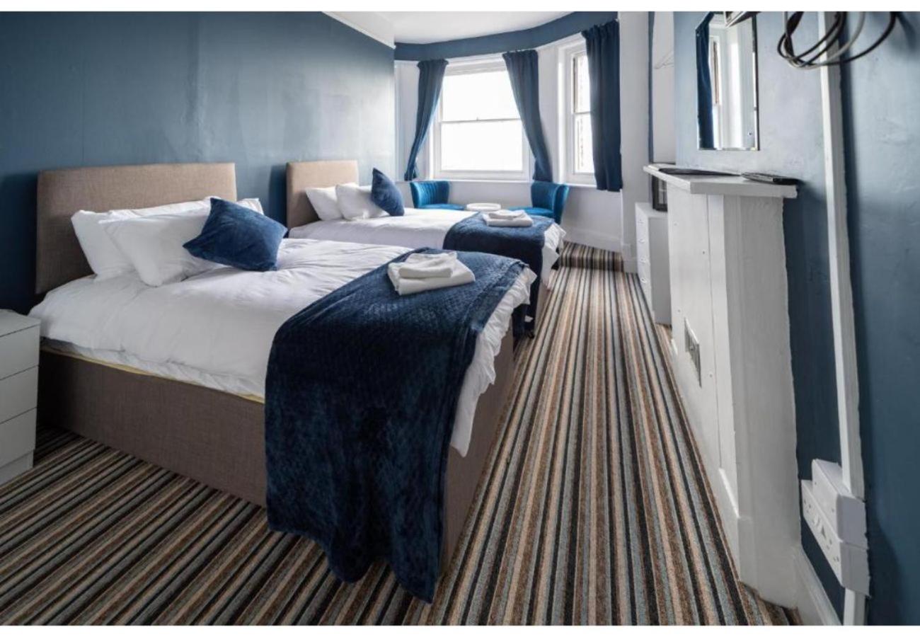 Standard Double or Twin Room with Sea View photo 2