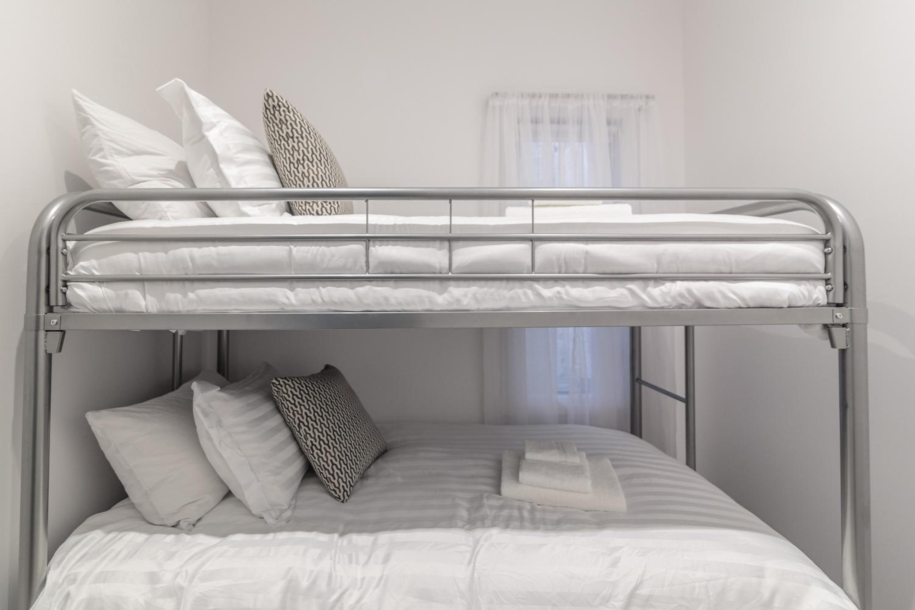 Apartment With Bunk Bed 201