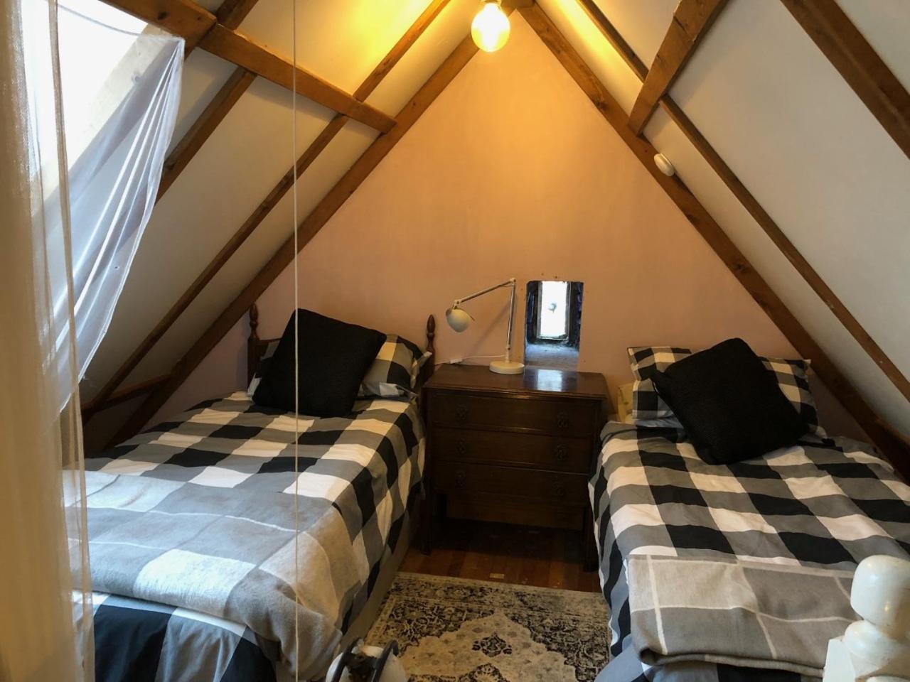 Three-Bedroom House photo 1