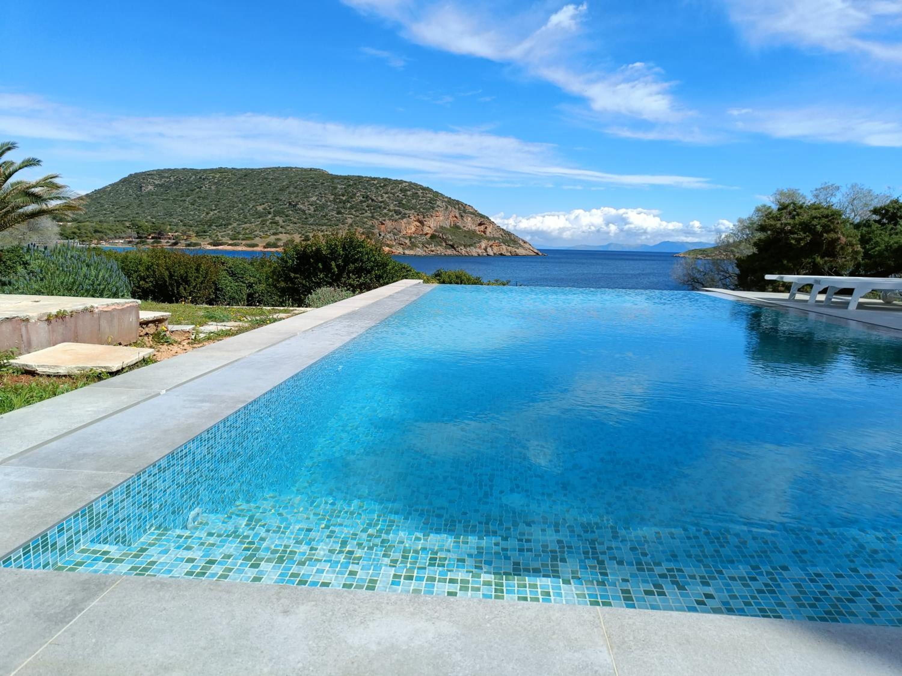 Villa photo 2