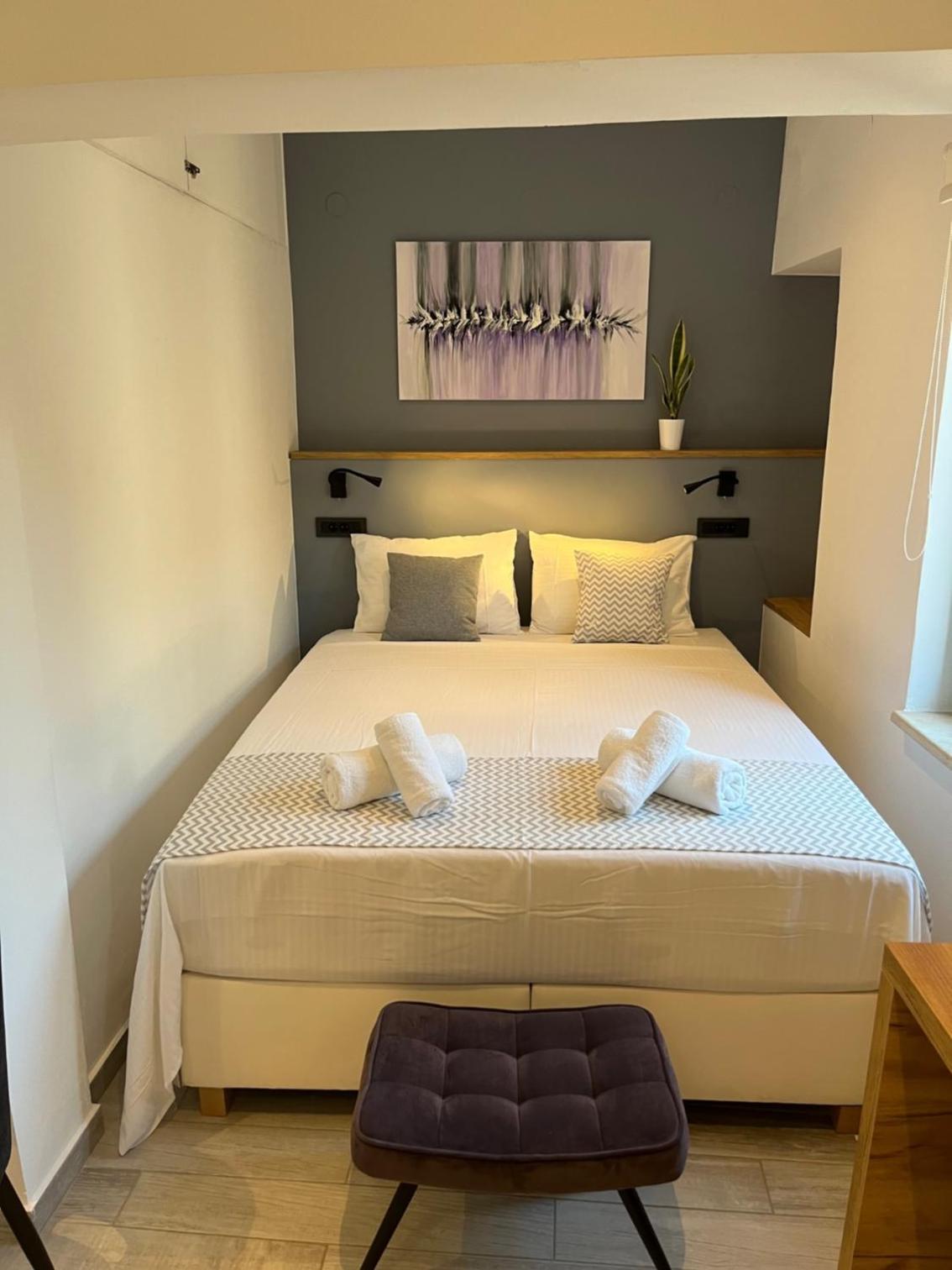 Deluxe Double or Twin Room - Photo 3