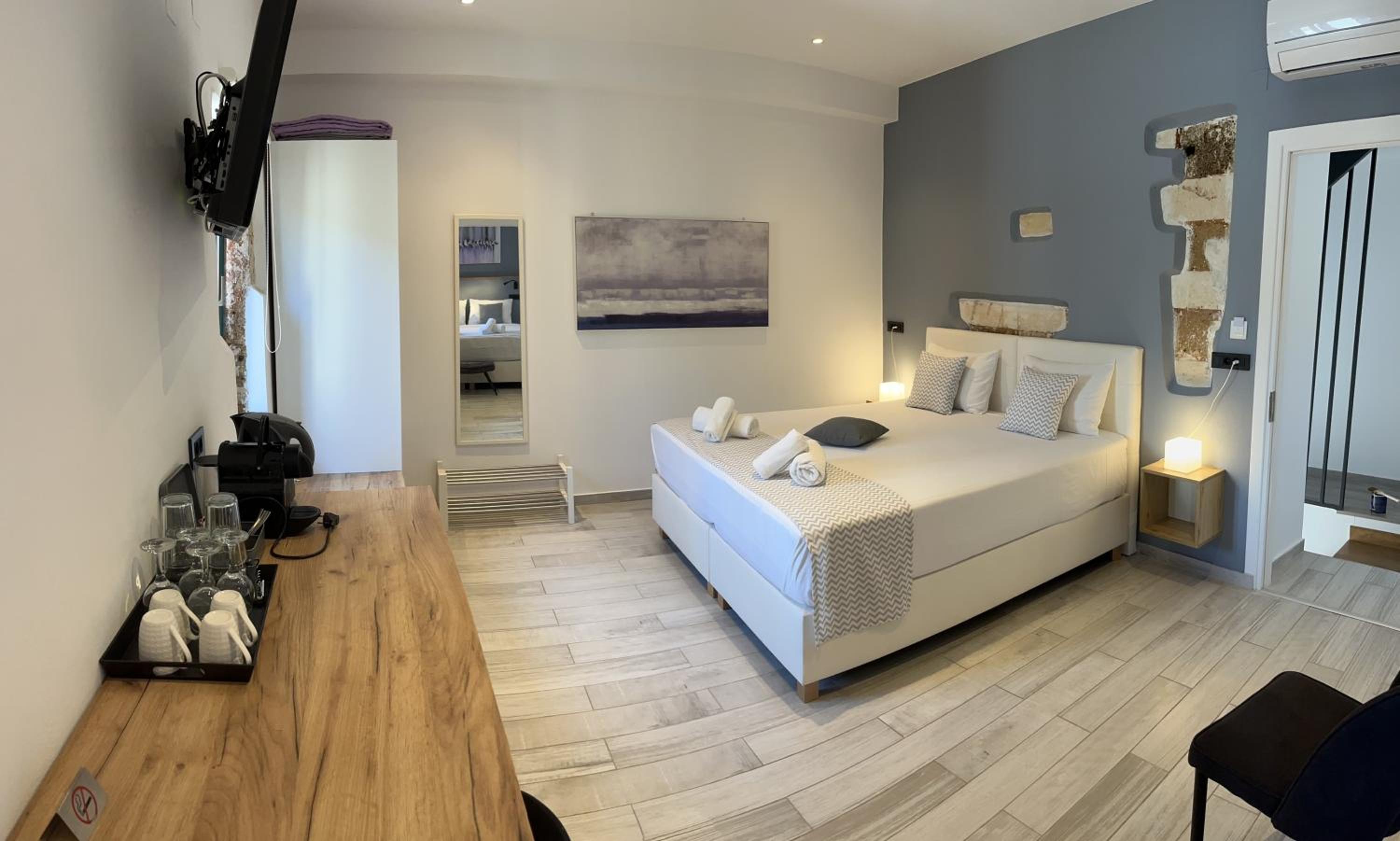Deluxe Double or Twin Room - Photo 4