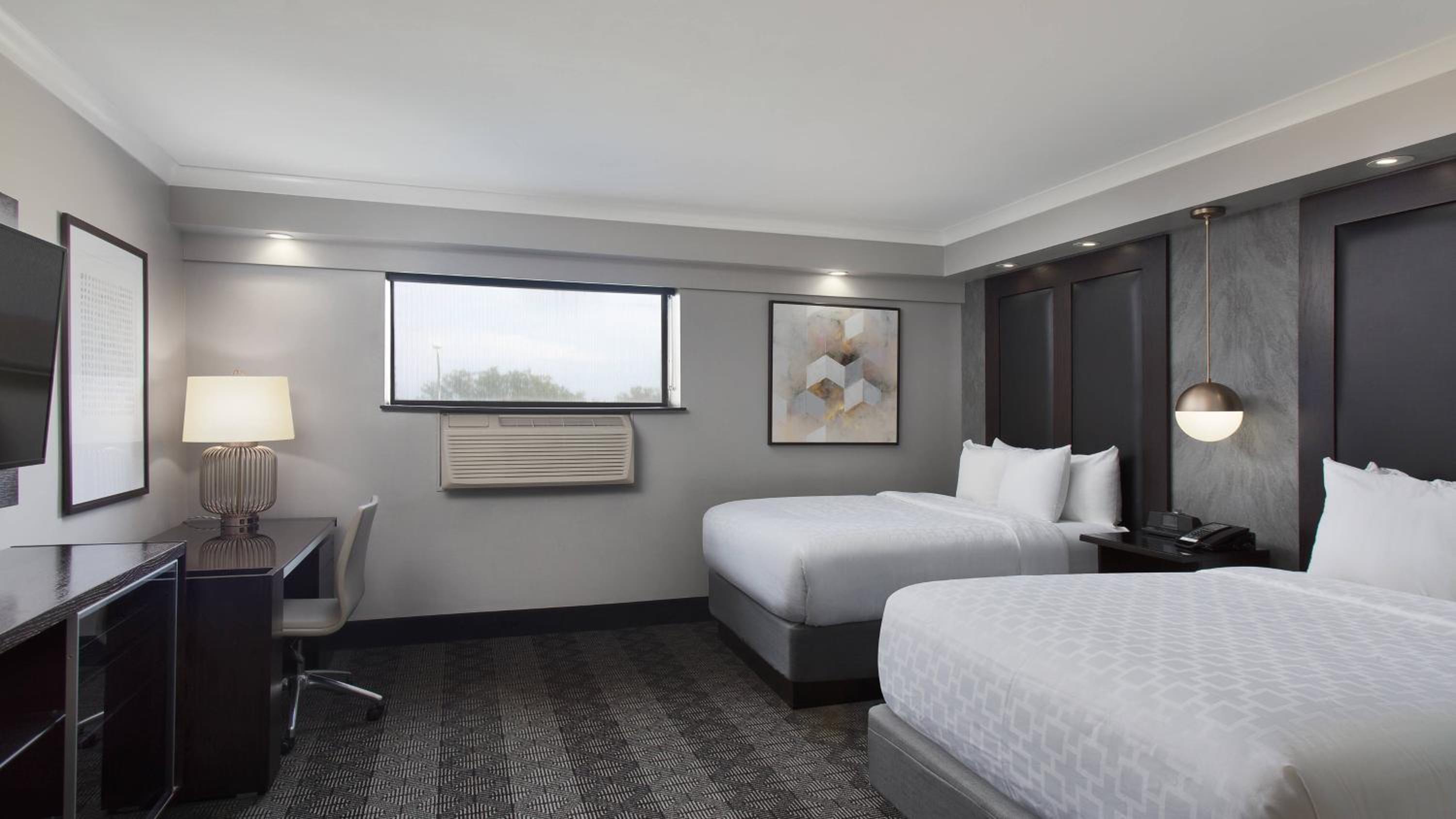 Double Room with Two Double Beds - Non-Smoking - Photo 1