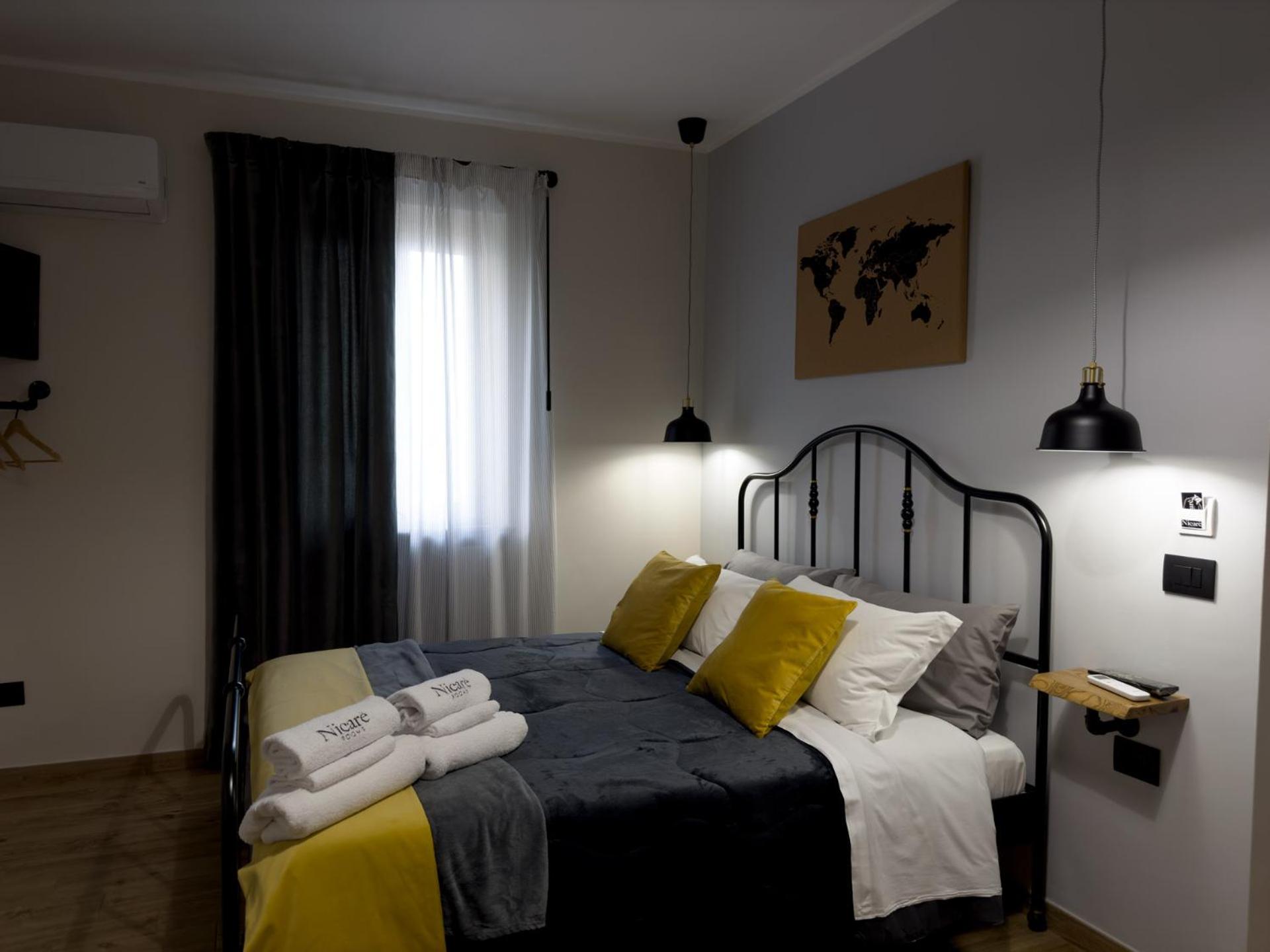 Quadruple Room with Private Bathroom
