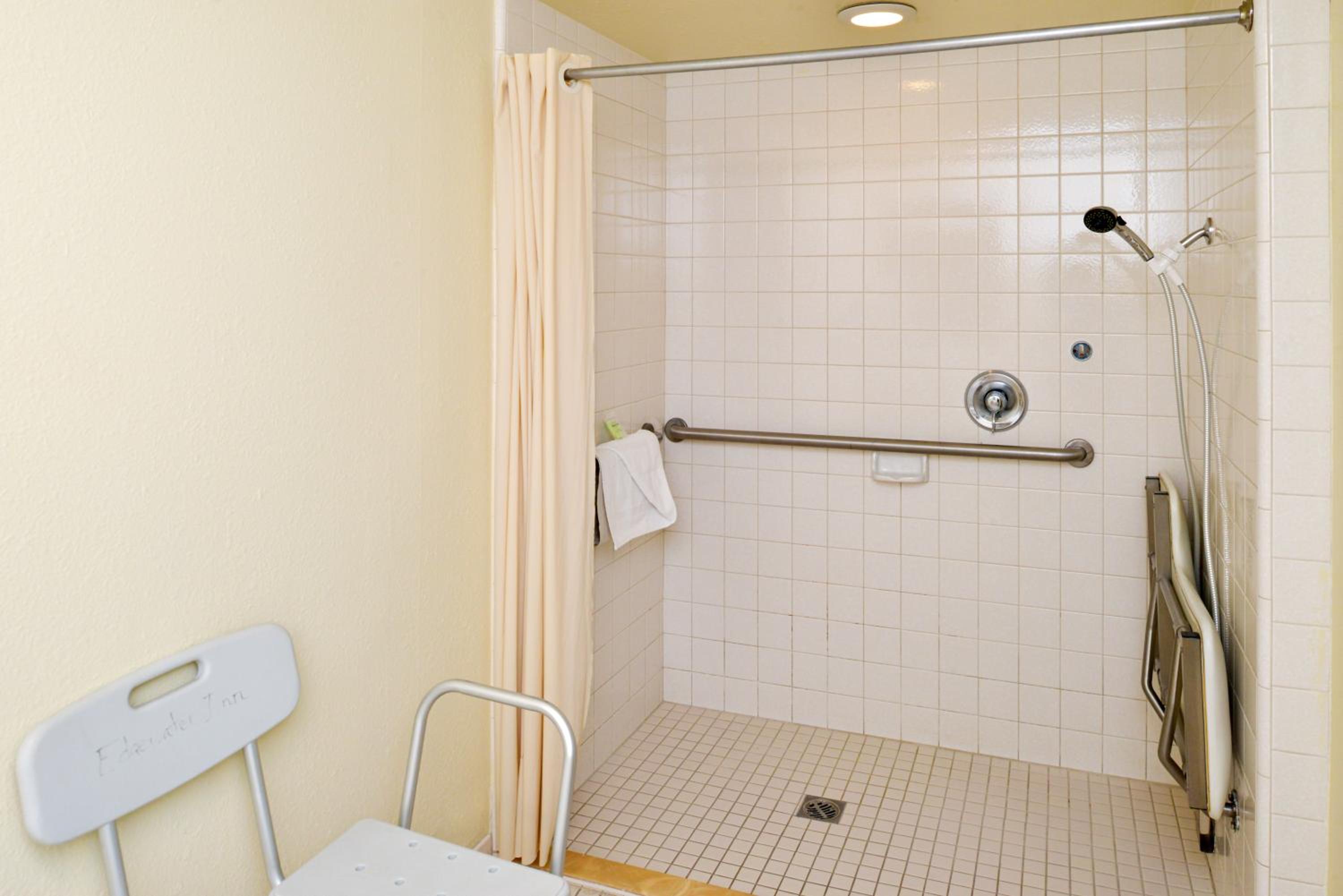 Edgewater Inn and Suites, Bild 3