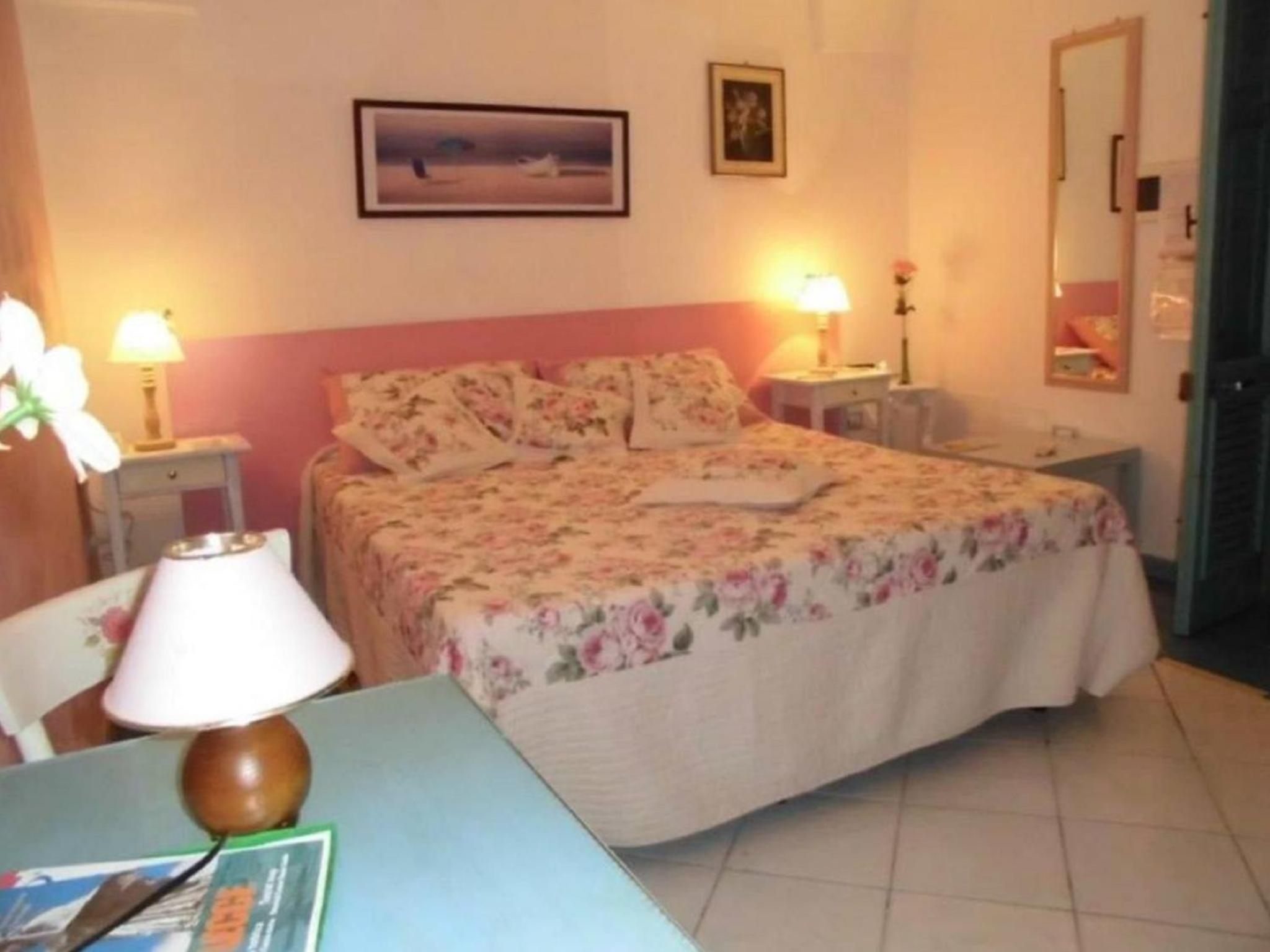 Double Room with Private Bathroom photo 1