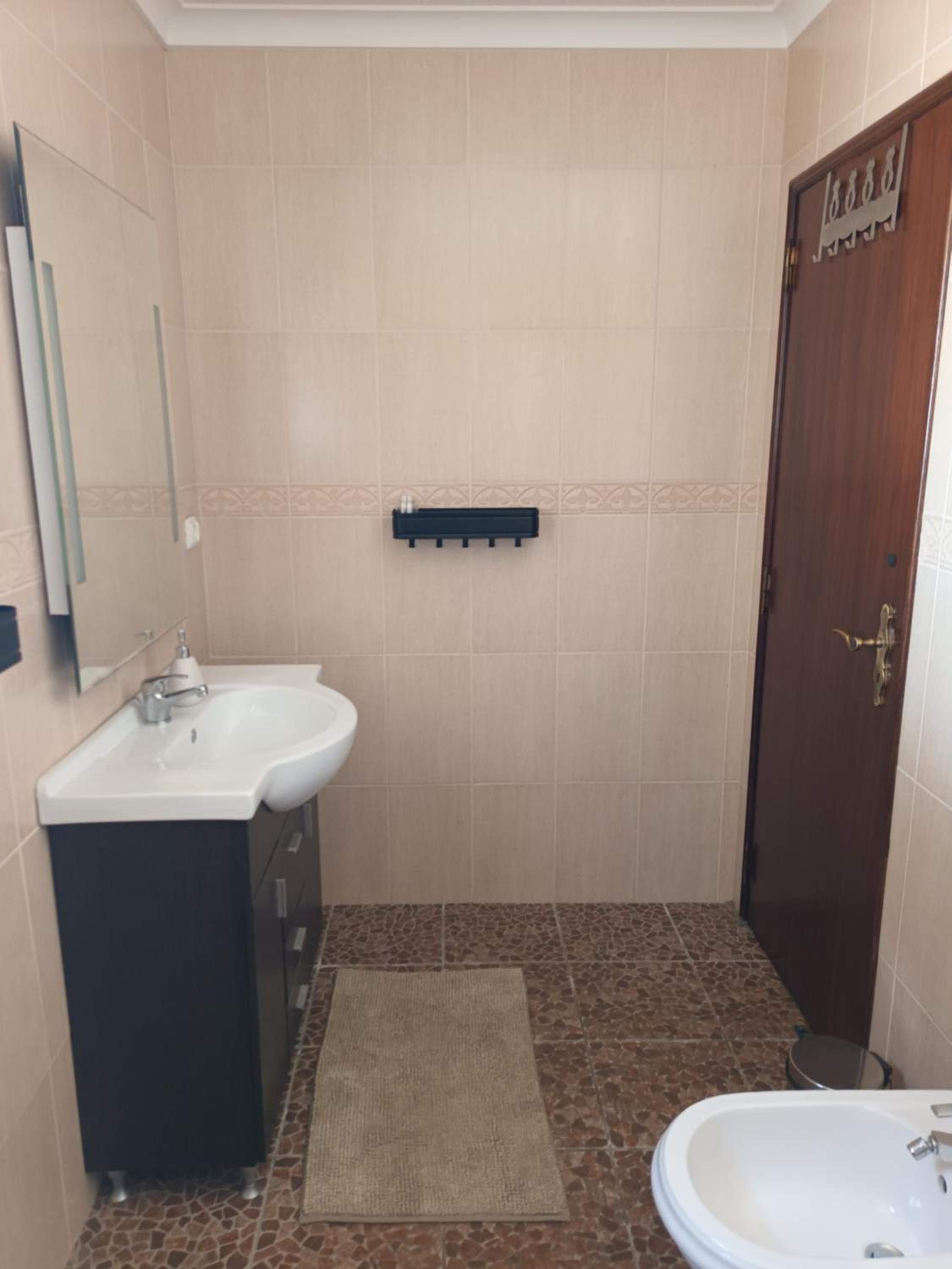 Double Room with Shared Bathroom photo 2