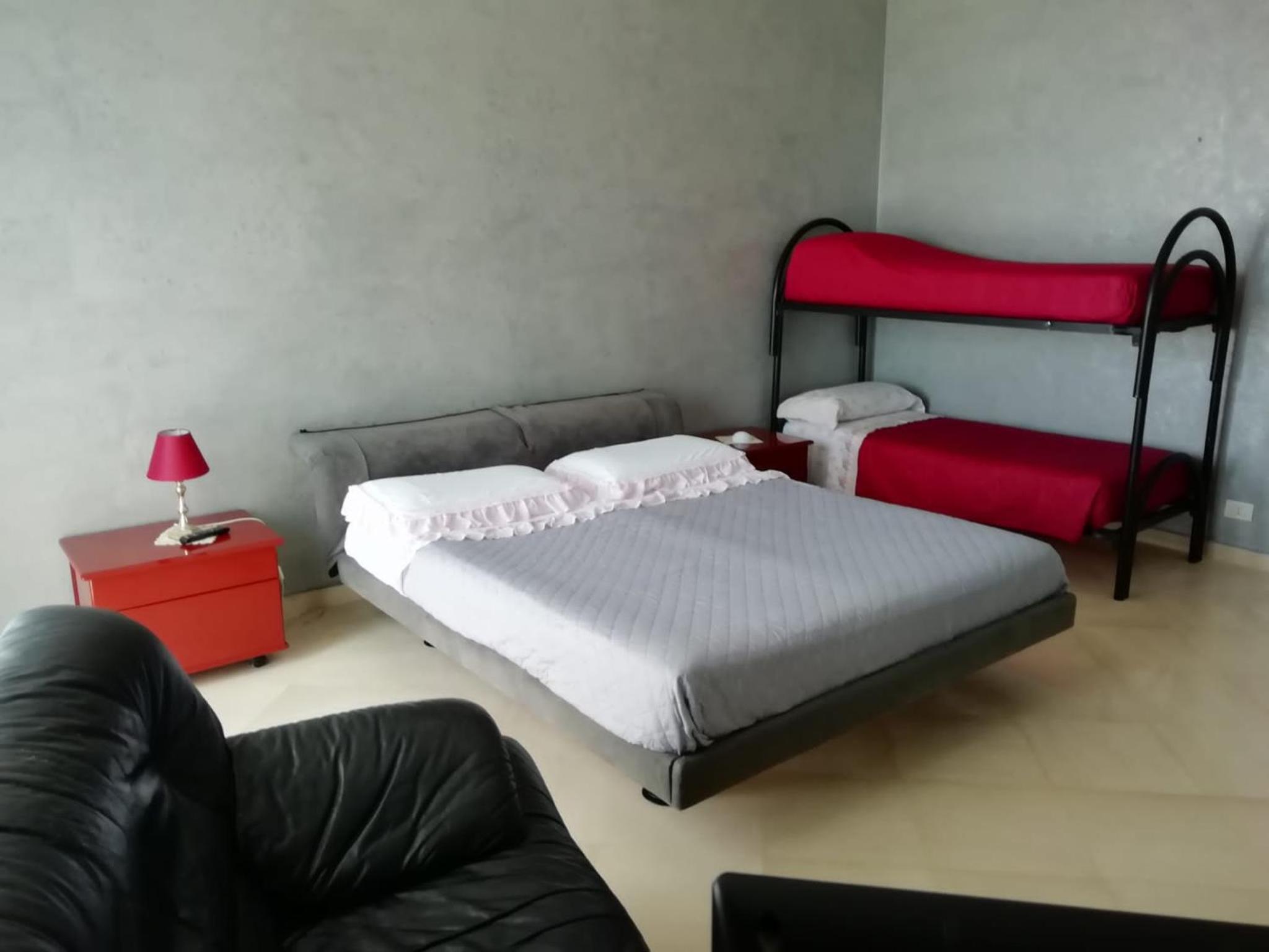 Quadruple Room With Private External Bathroom photo 2