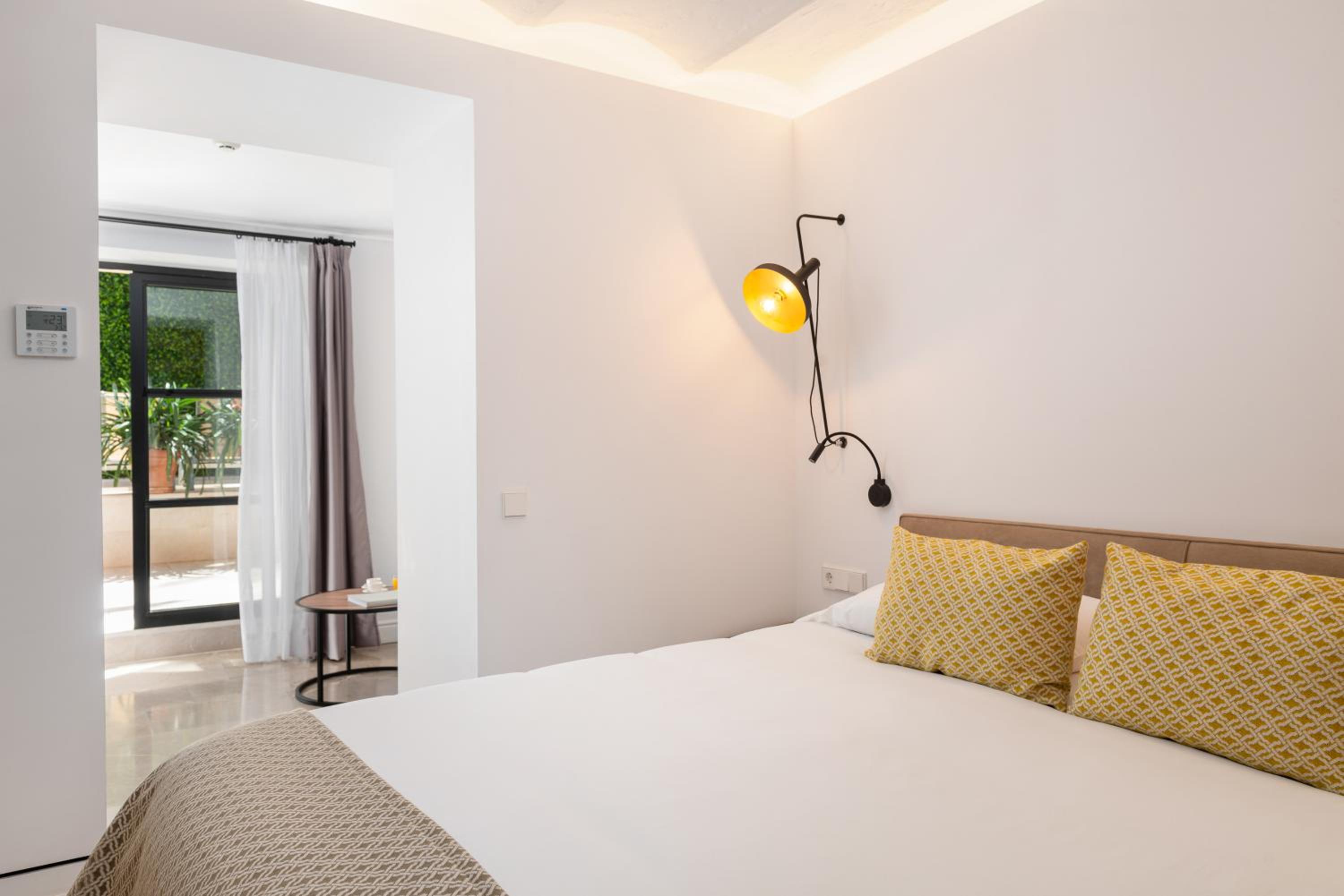 Deluxe Double Room with Pool View