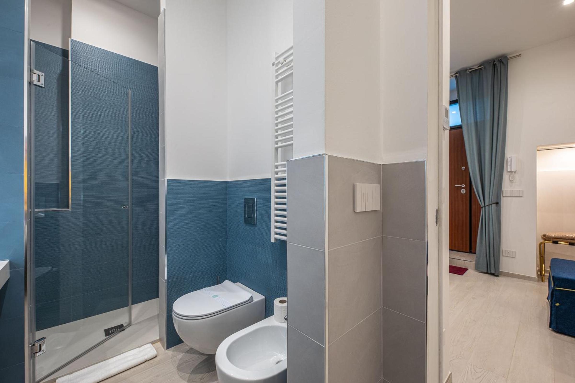 Double Room - Photo 24