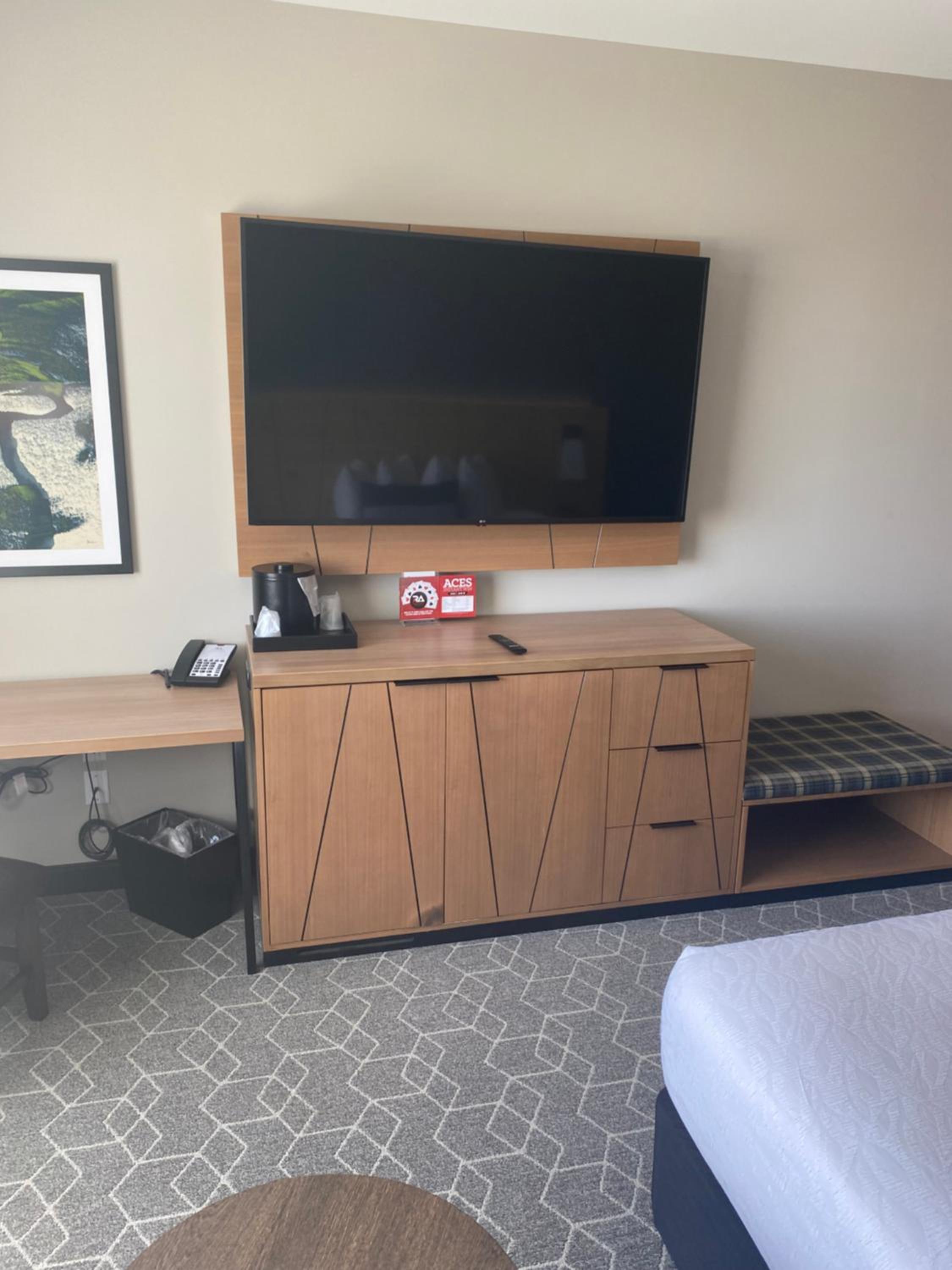 Queen Room with Two Queen Beds - Non-Smoking - Photo 3