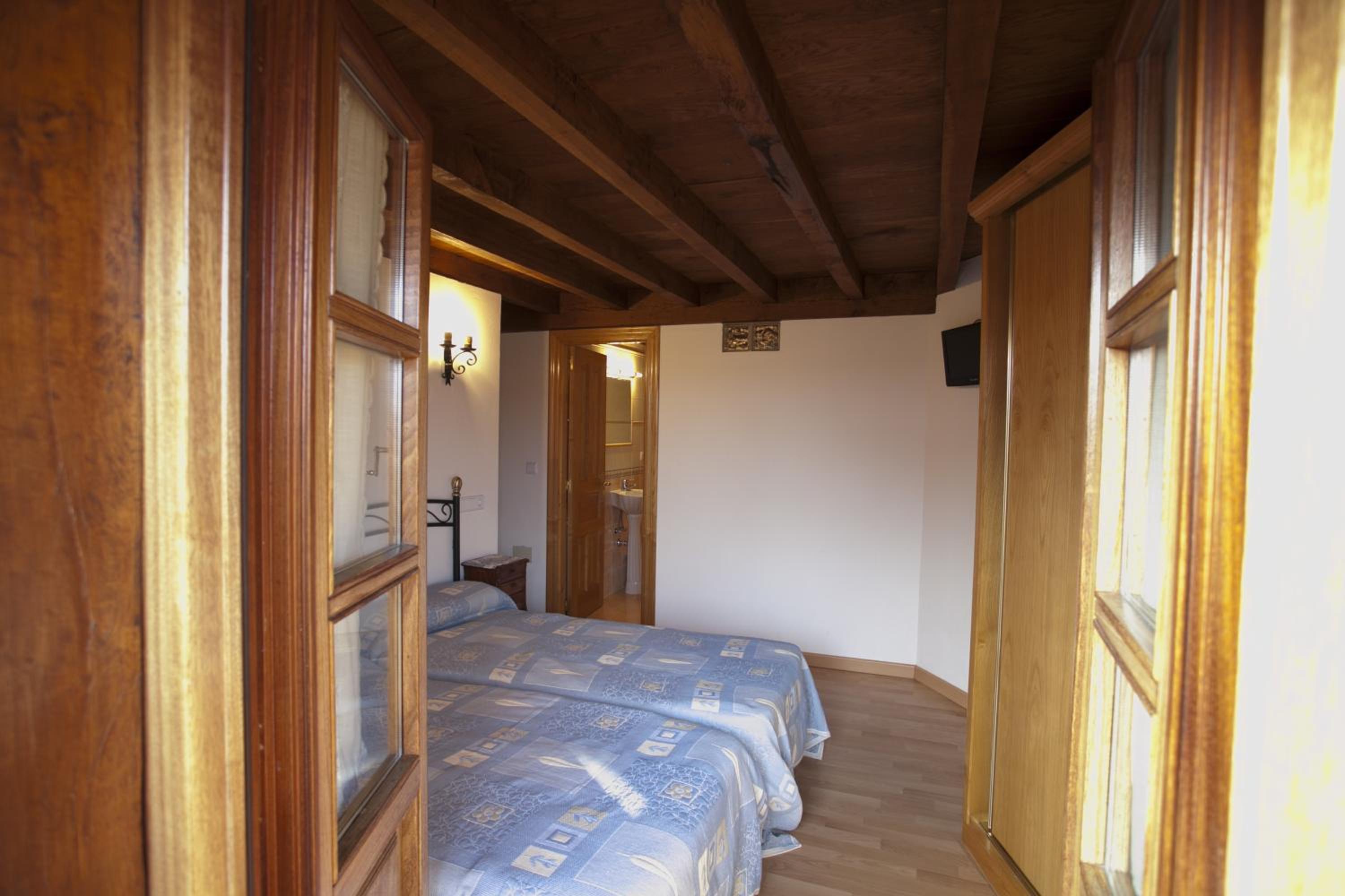 Casa adosada de tres habitaciones