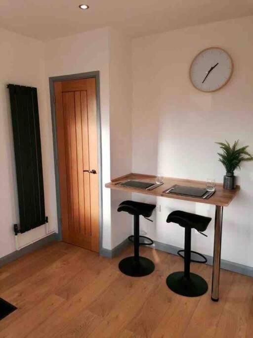 Two-Bedroom House photo 2