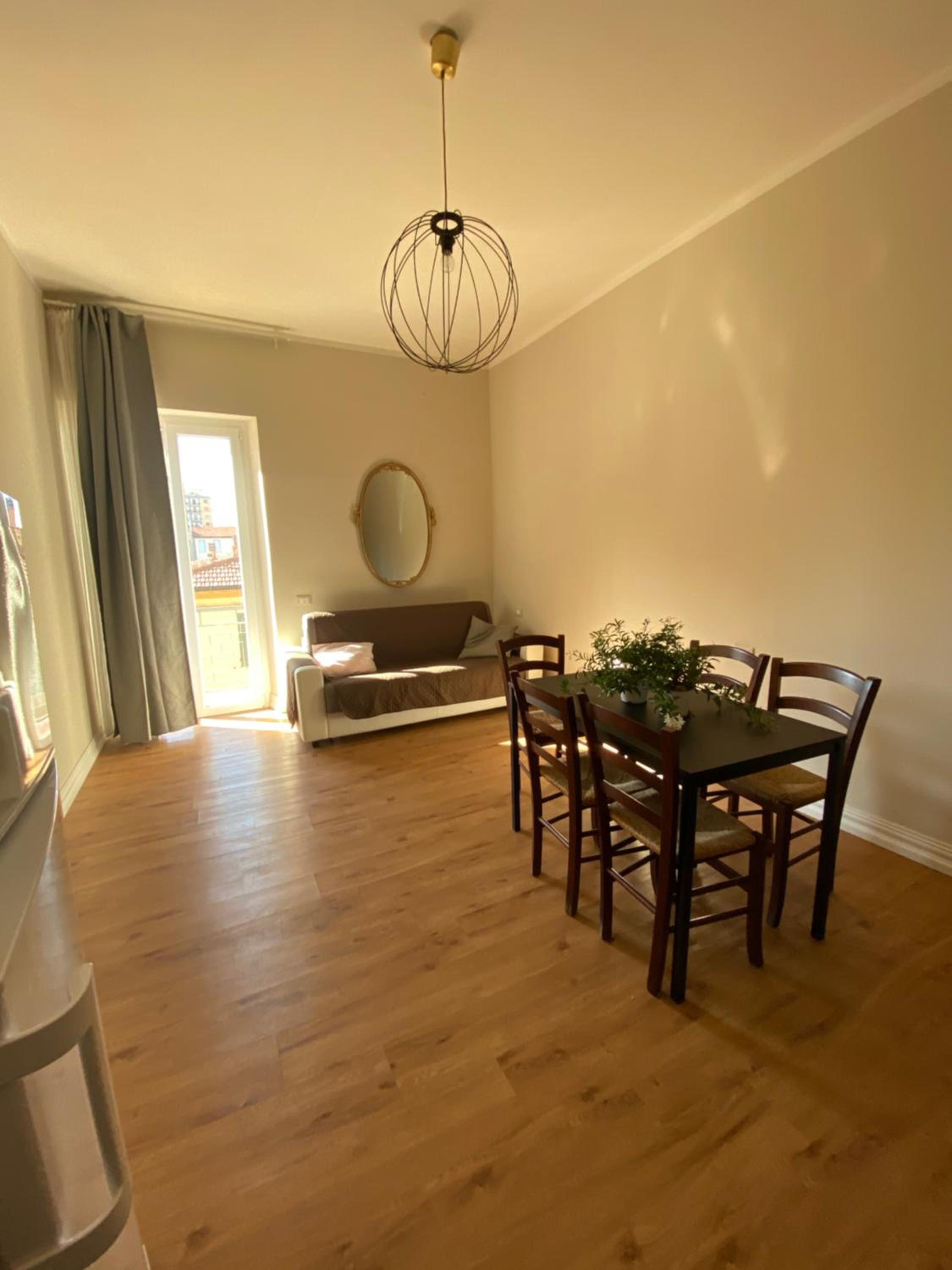 Studio With Sofa Bed